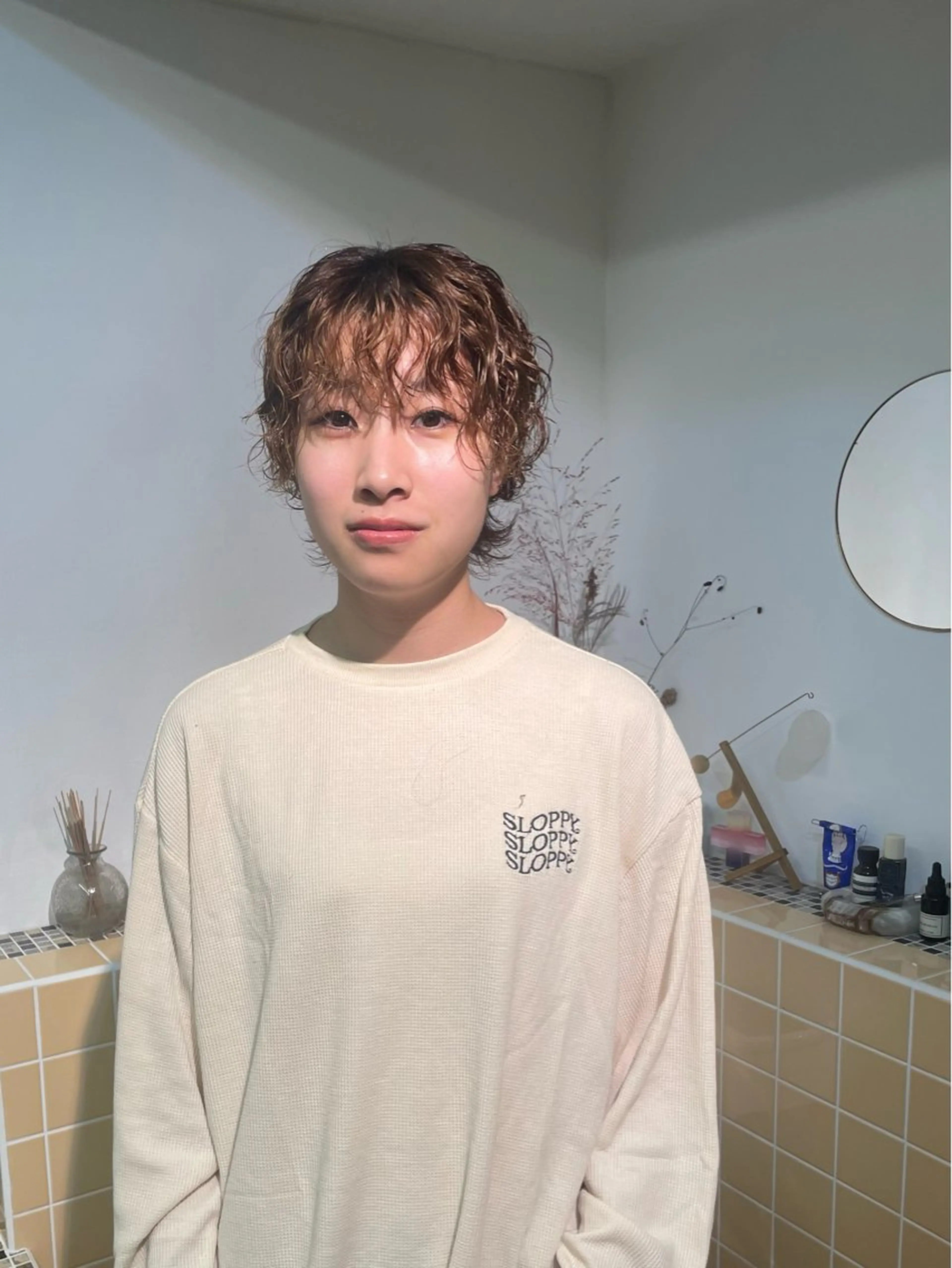 ショート パーマ ショートヘア ウルフカット カット パーマ Seeknext // Rukaのヘアスタイル