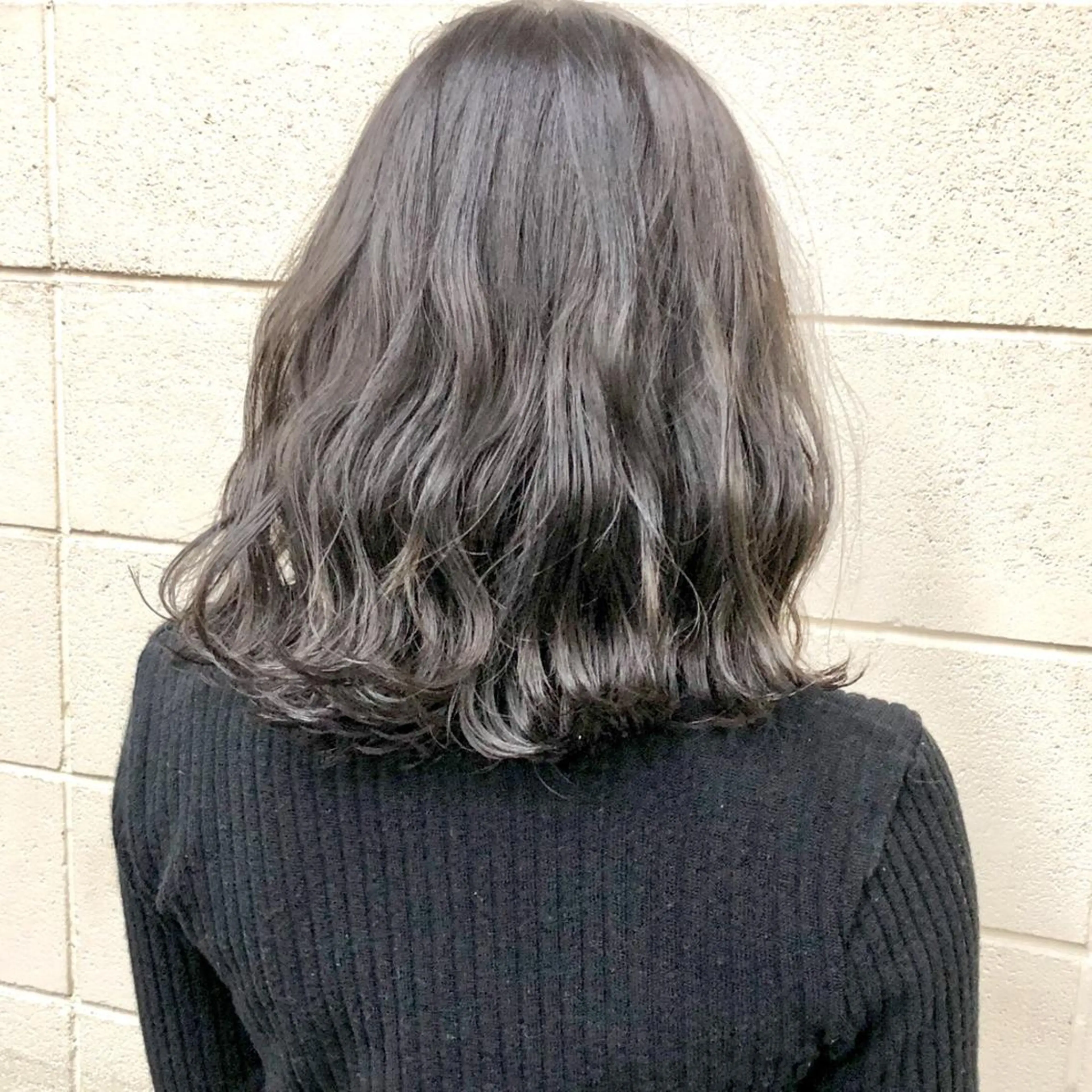 カラー ブリーチ グレージュ ブリーチなしカラー ショート・ボブ 徳竹淳一のヘアスタイル