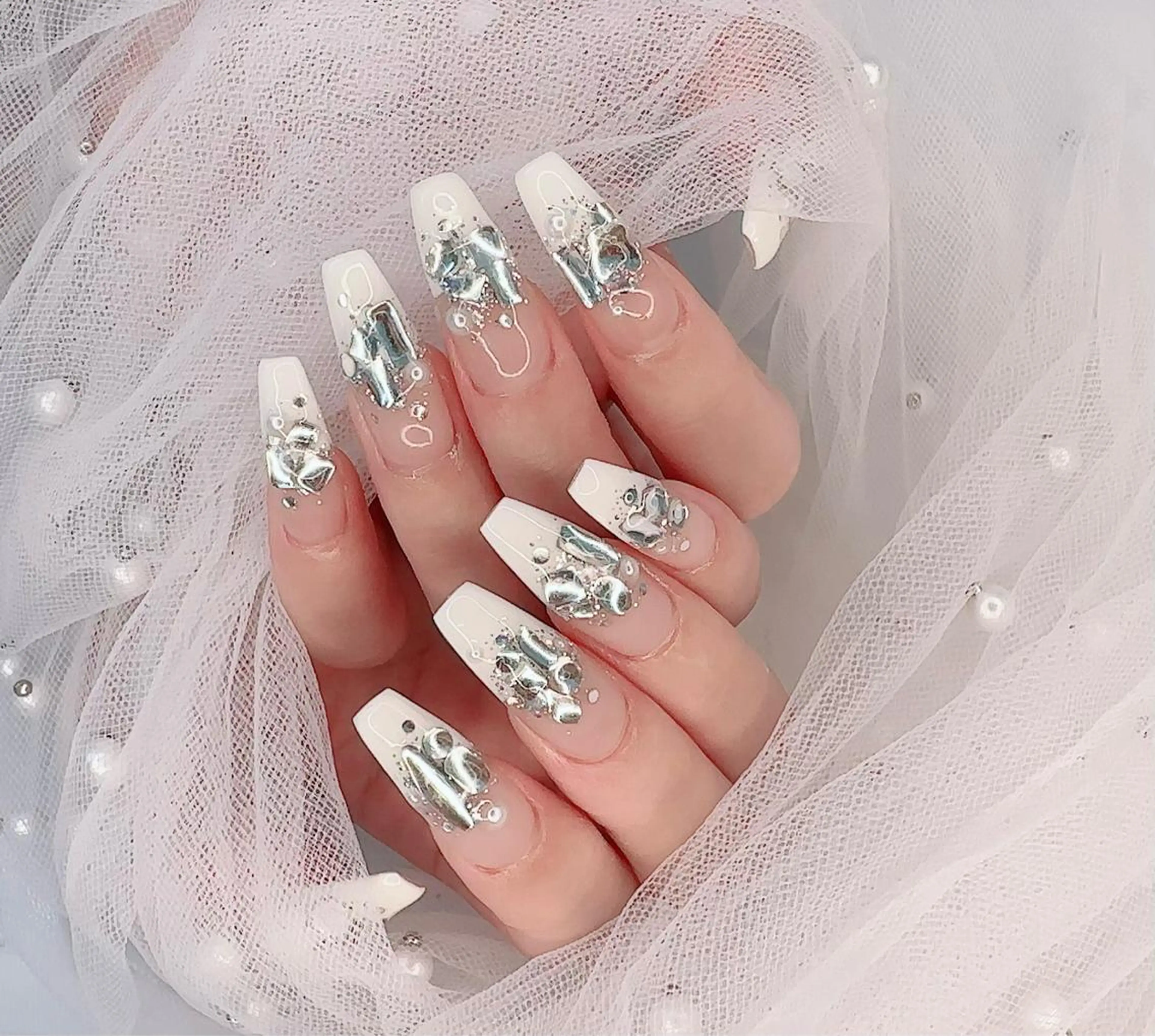 ネイル R nailsalon所属・R salonのネイルデザイン