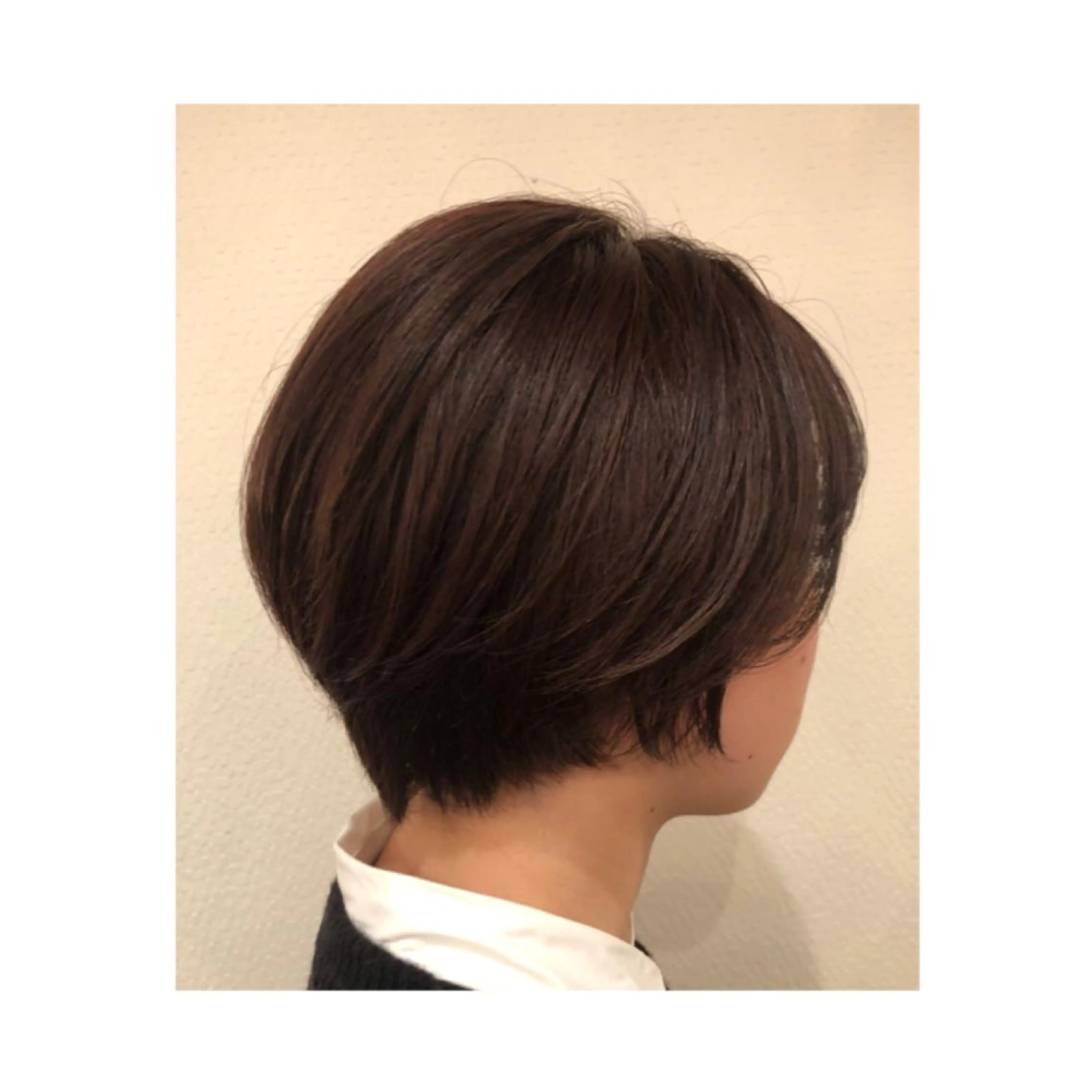 ショート カラー まちだ ひとみのヘアスタイル