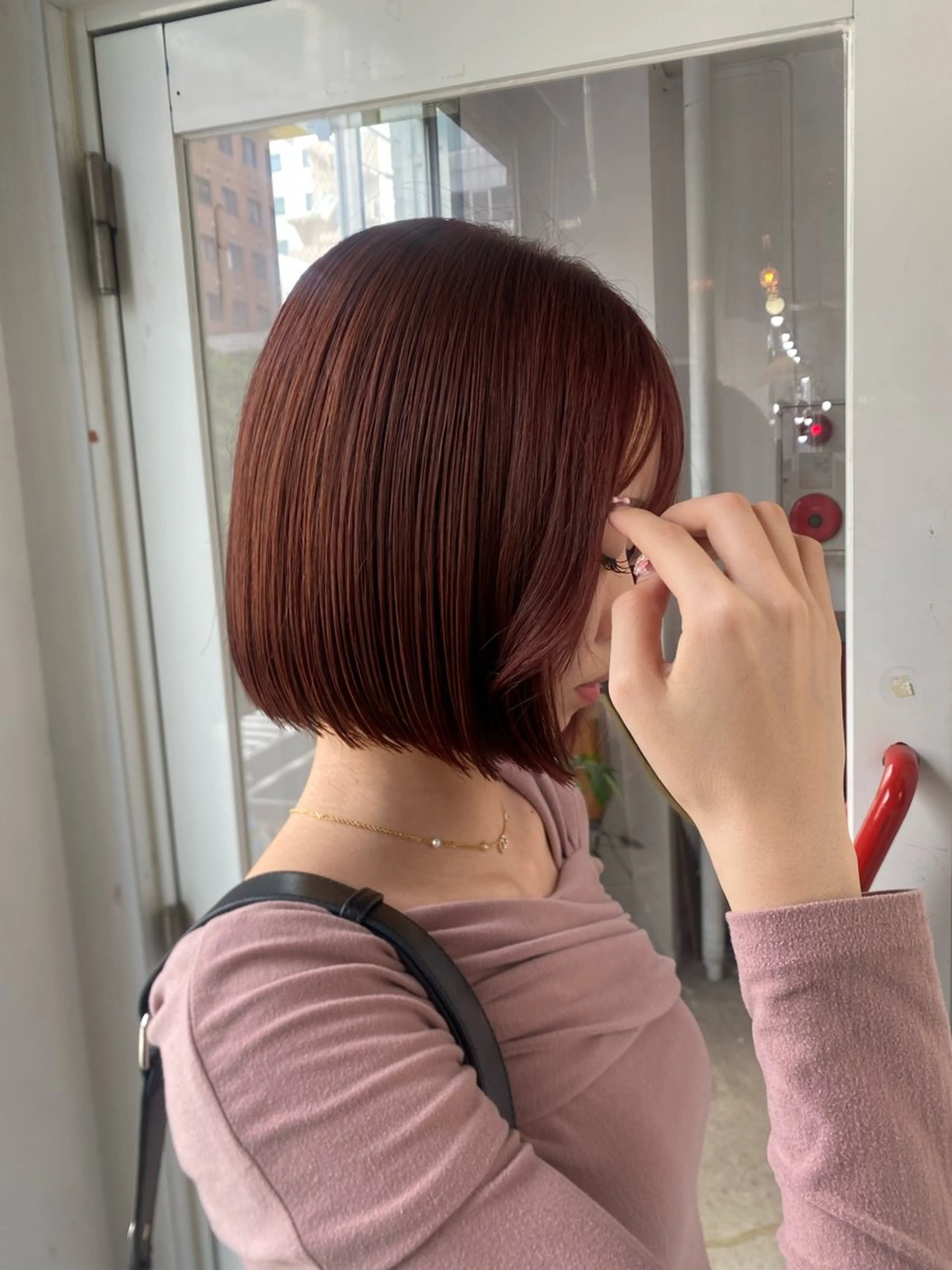 ショート ヘアカラー 早野 心春のヘアスタイル