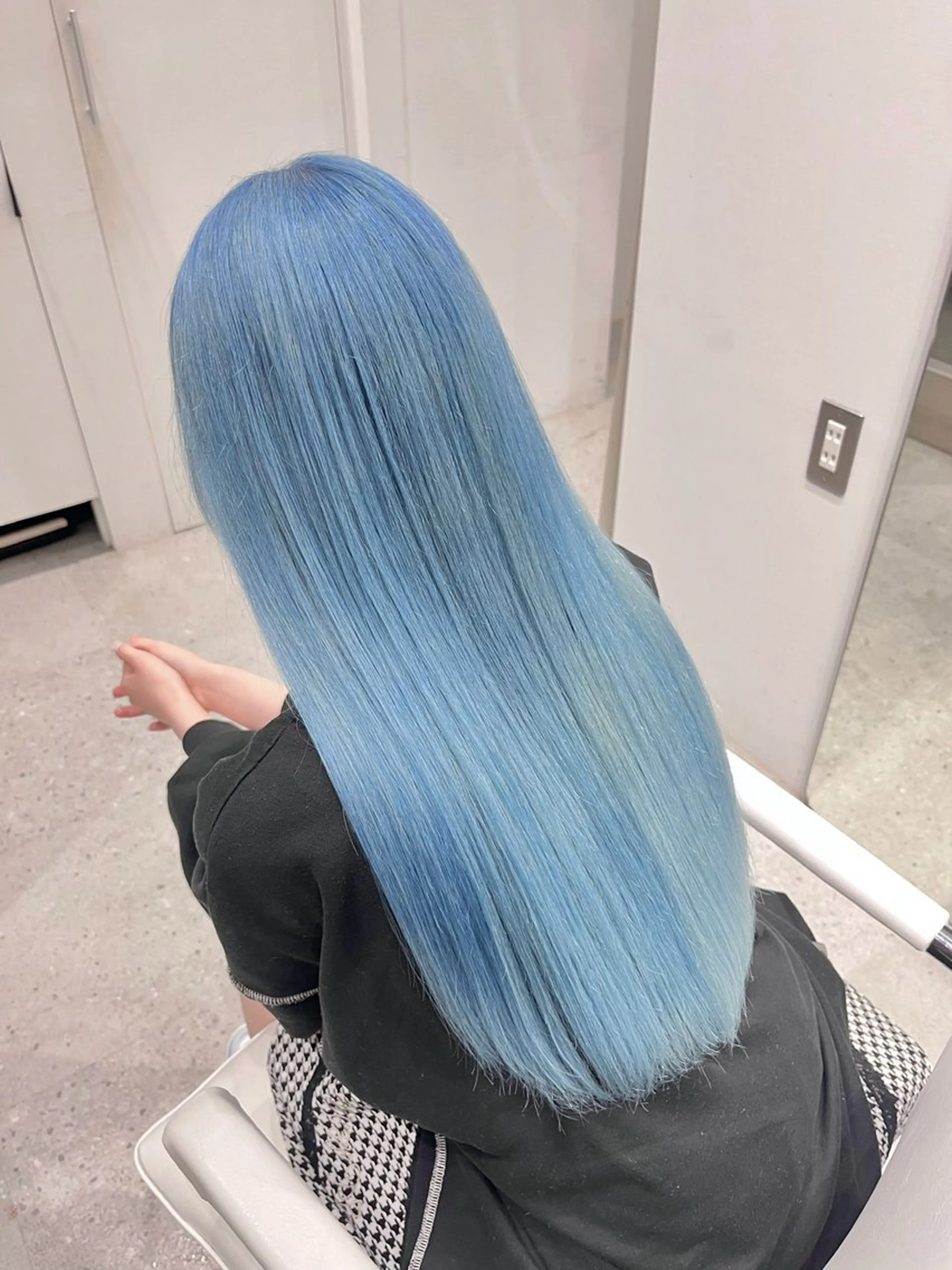ロング カラー ブルーカラー ヘアカラー トリートメント カットモデル募集✂️ hikaruのヘアスタイル