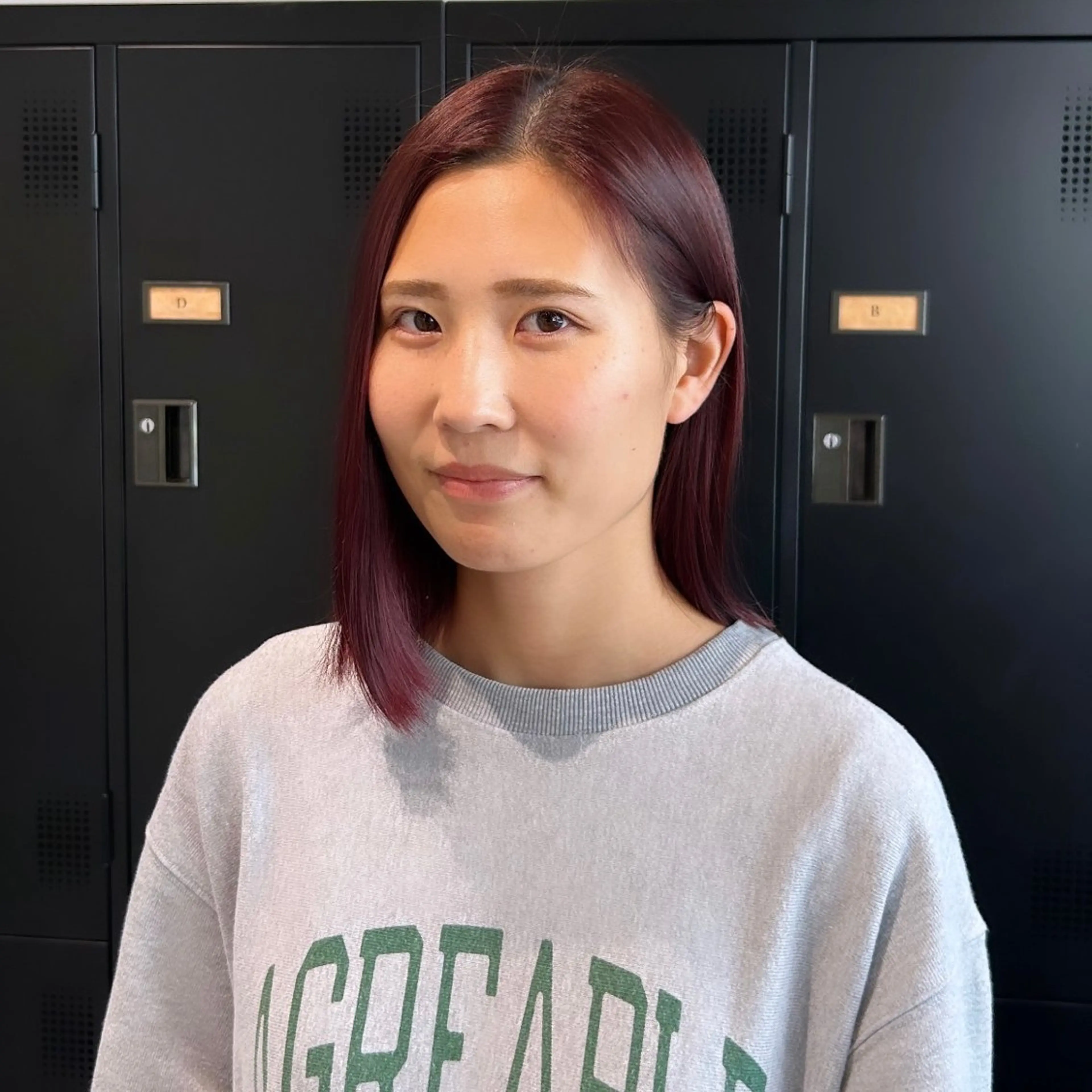 ミディアム カラー ボルドーカラー デザインカラー 🍀HAZUKiのヘアスタイル