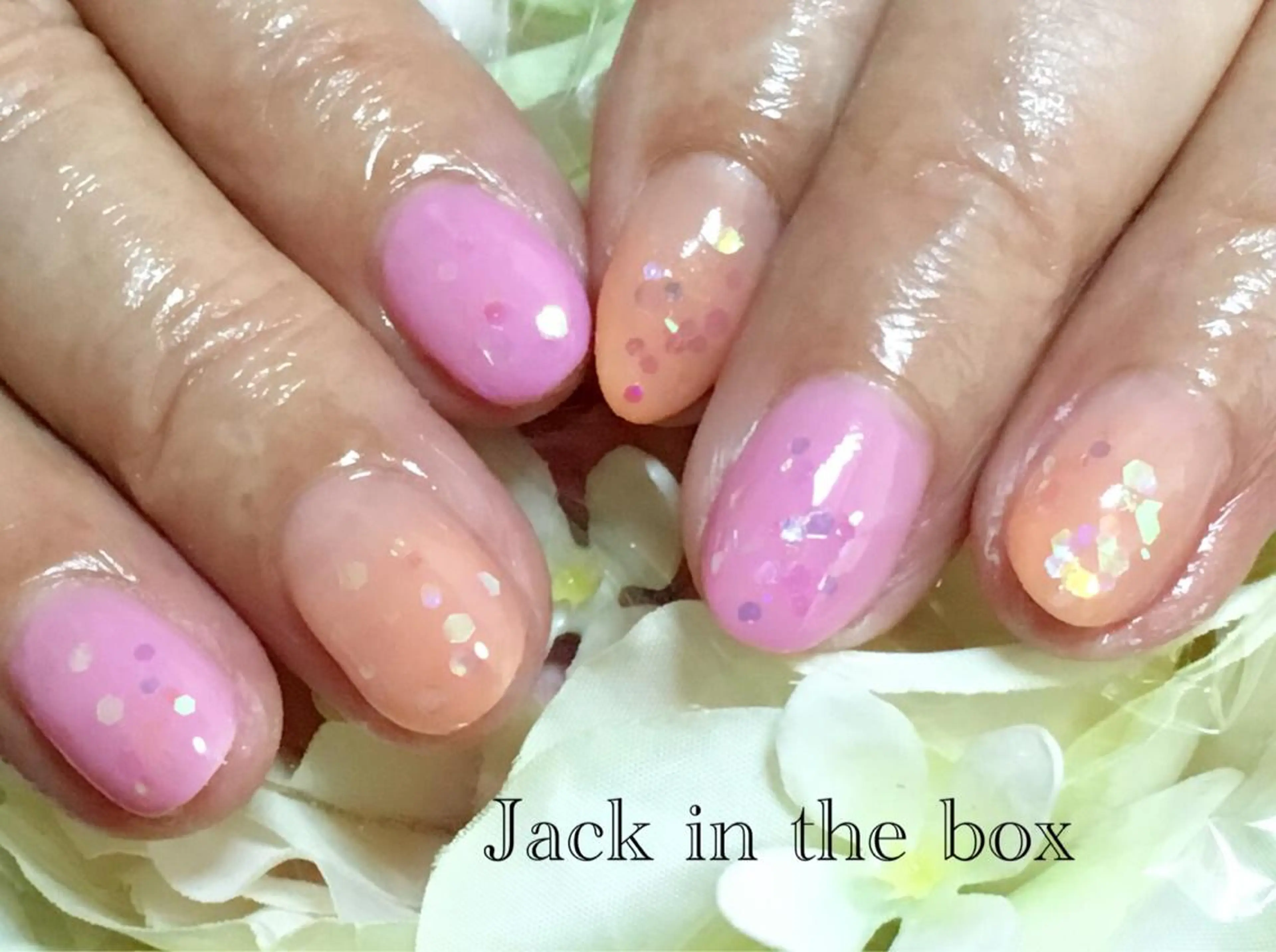 ネイル ホログラムネイル Nail salon Jack in the box所属・Jack in the boxのネイルデザイン