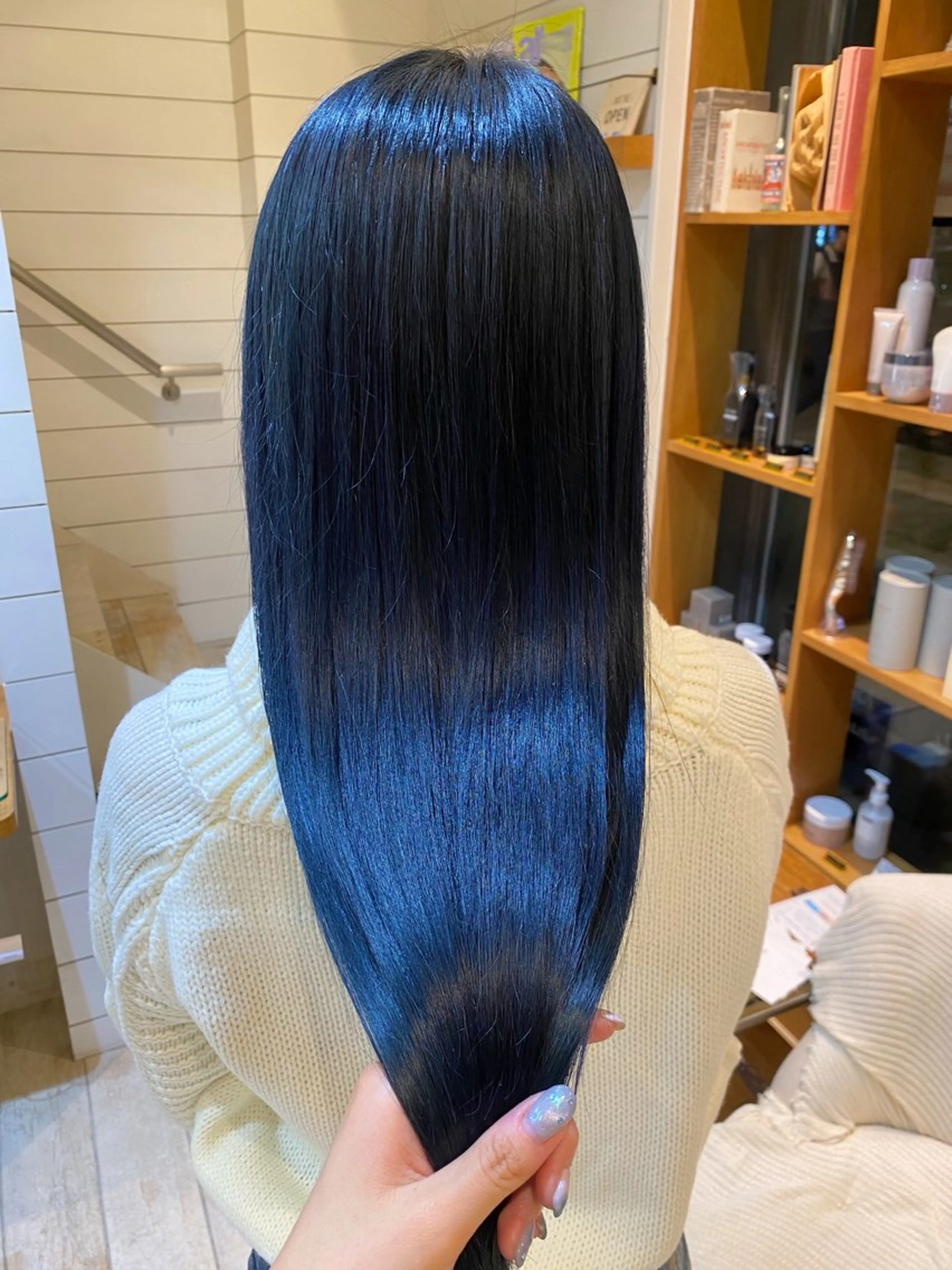 ロング カラー 黒髪 ブルーカラー ブルーブラック 🧸にしかた ちひろ🧸 / 渋谷のヘアスタイル