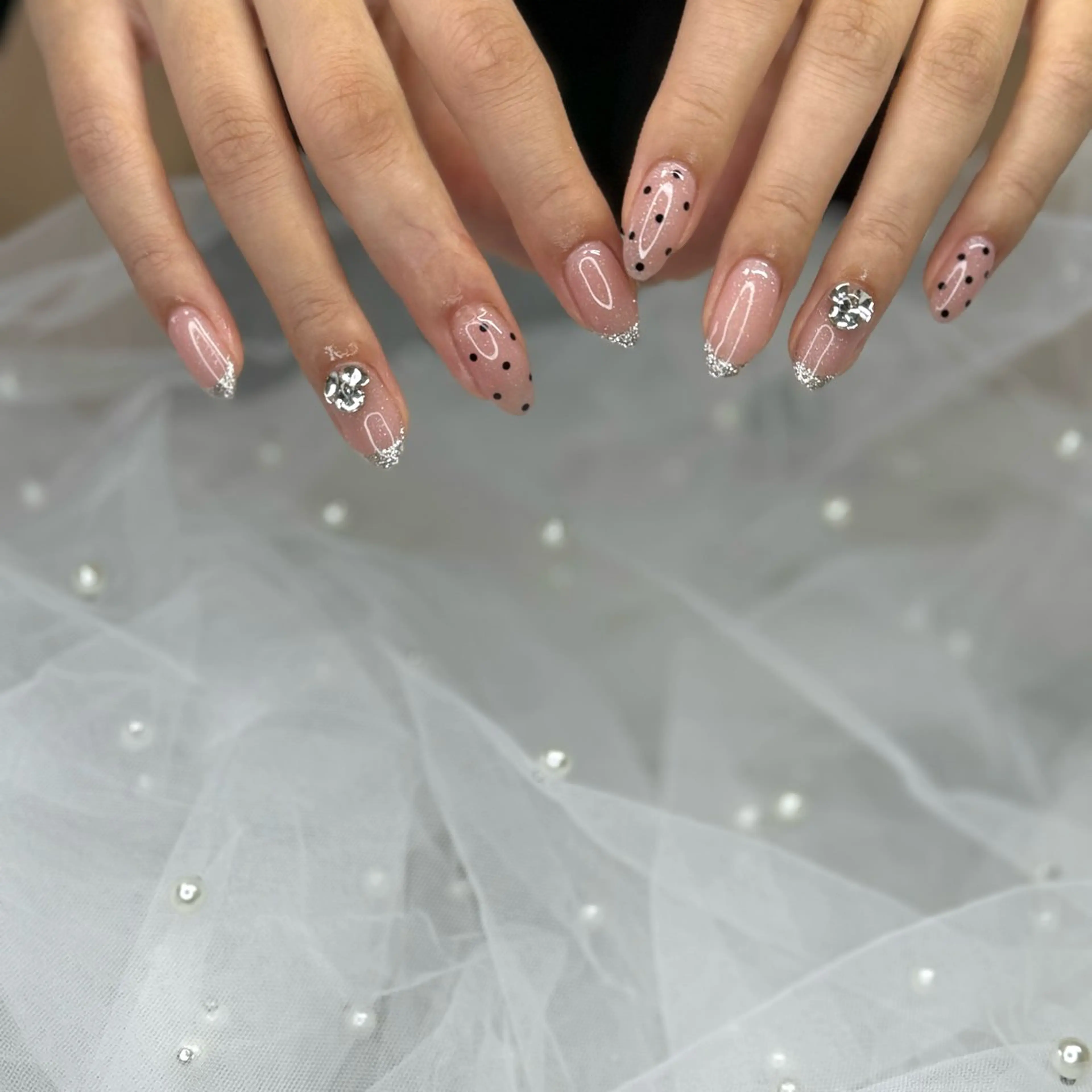 ネイル ドット フレンチネイル ラメ(グリッター) ピンク リボン VENa eye＆ nail salonのネイルデザイン
