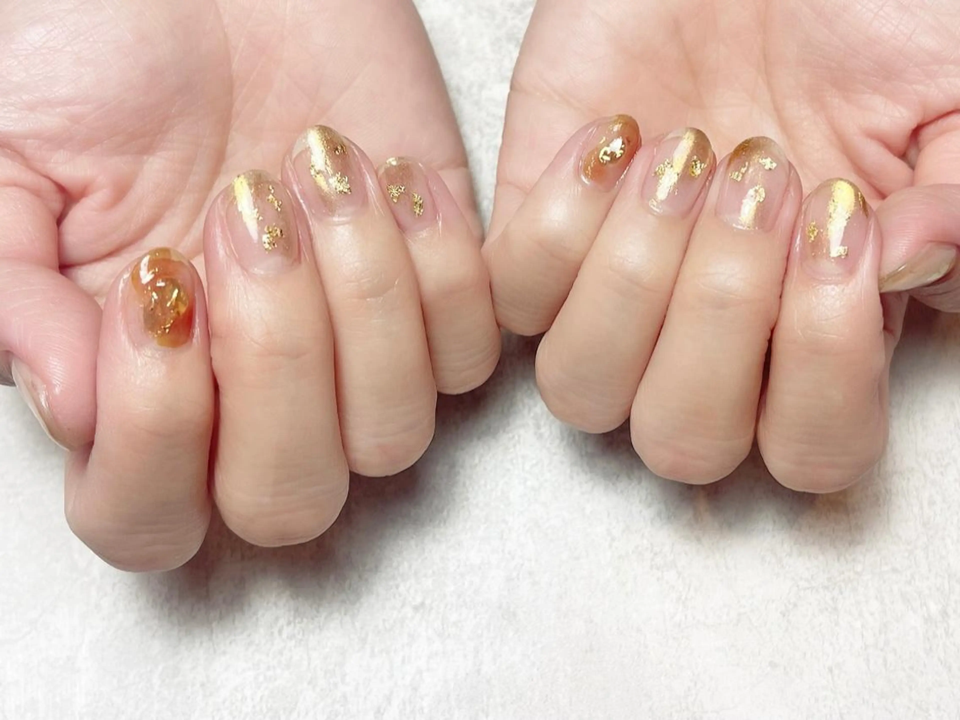 ネイル アートネイル ゴールド ハンドネイル irono .のネイルデザイン