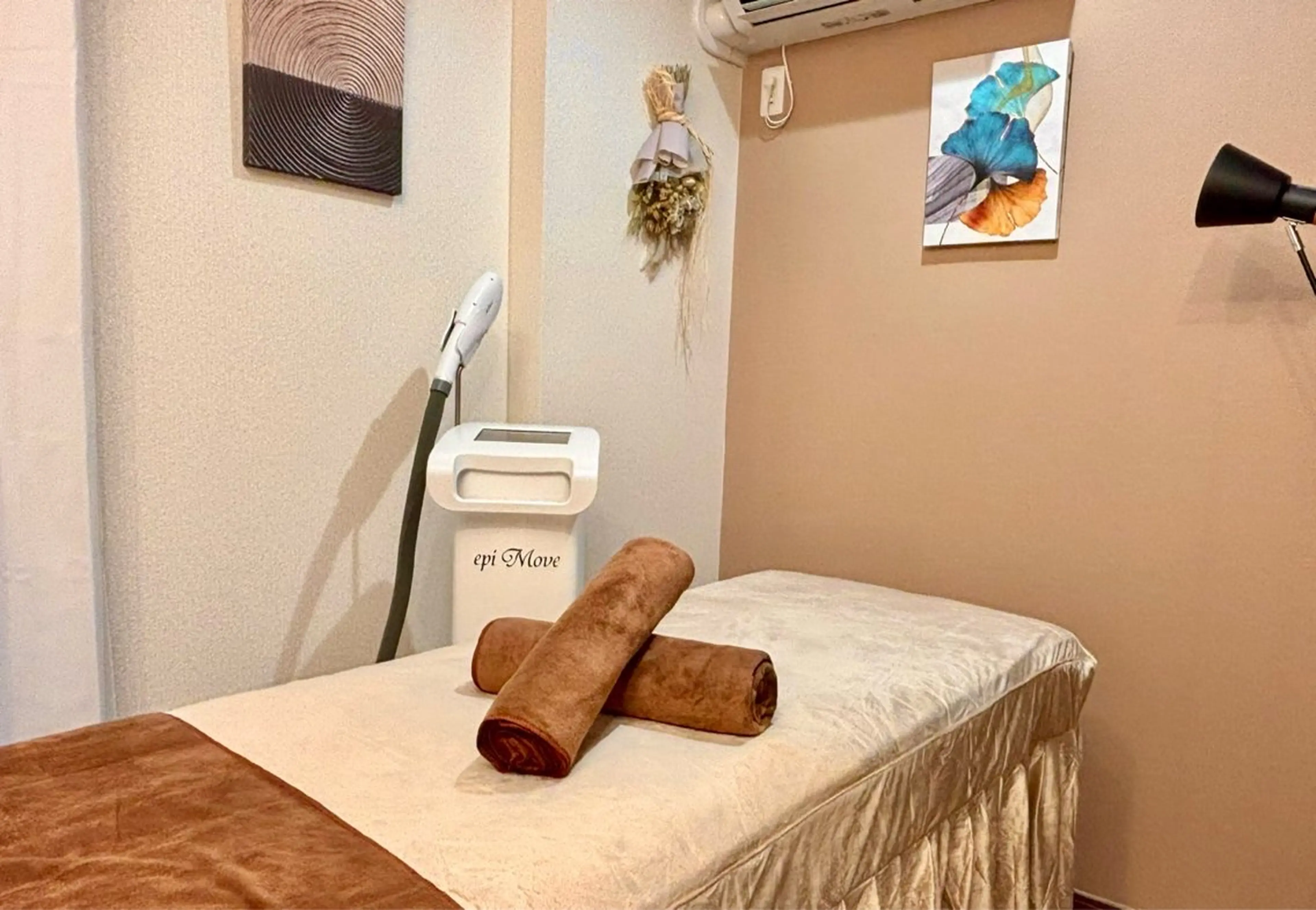 脱毛 脱毛サロン&ハーブピーリングFIS戸塚店所属・西内 【FIS】のエステ・リラクイメージ