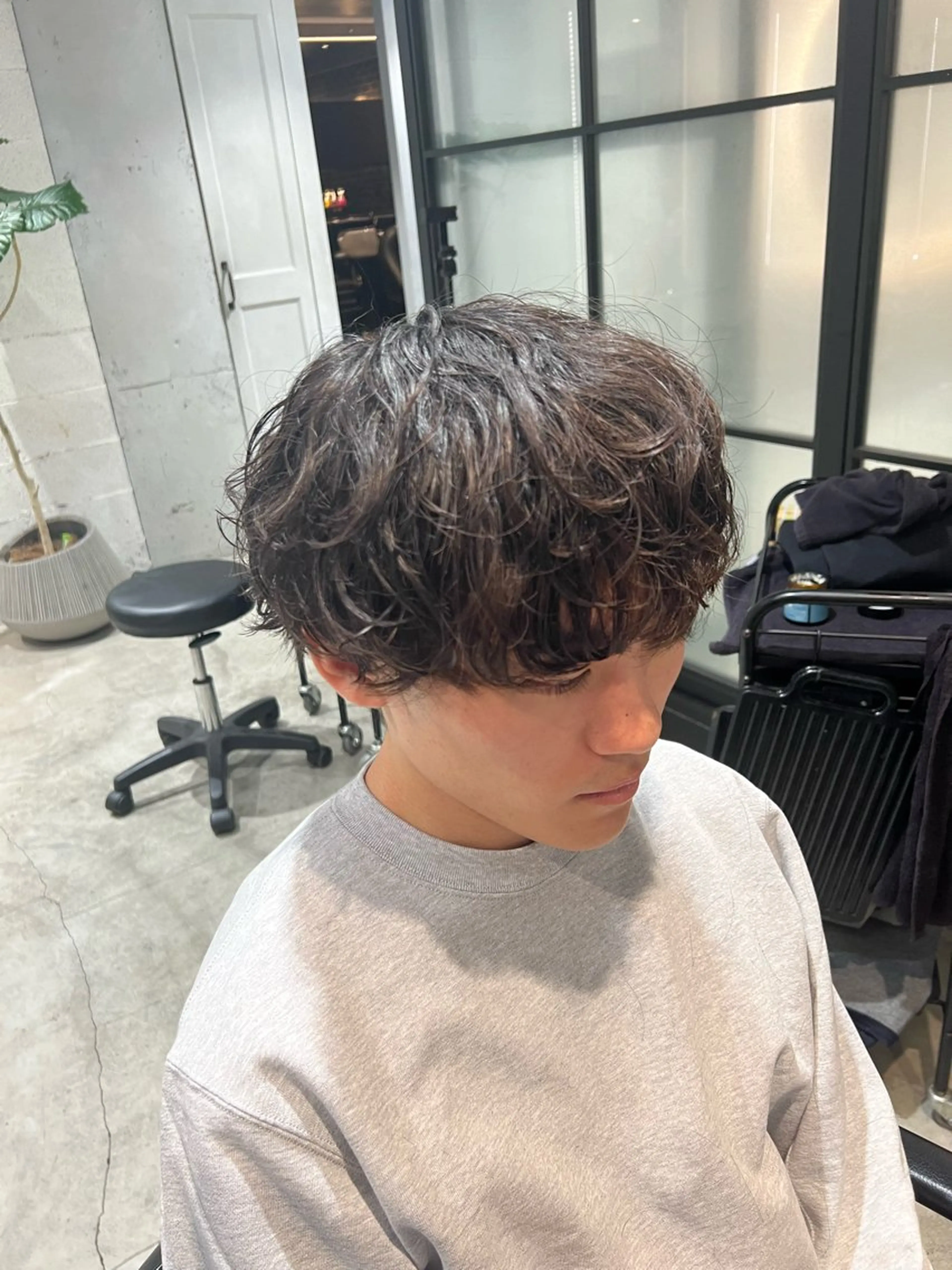 パーマ メンズ メンズパーマ カット パーマ トリートメント 韓国ヘアダウンパーマ シャドウパーマ/航太のヘアスタイル