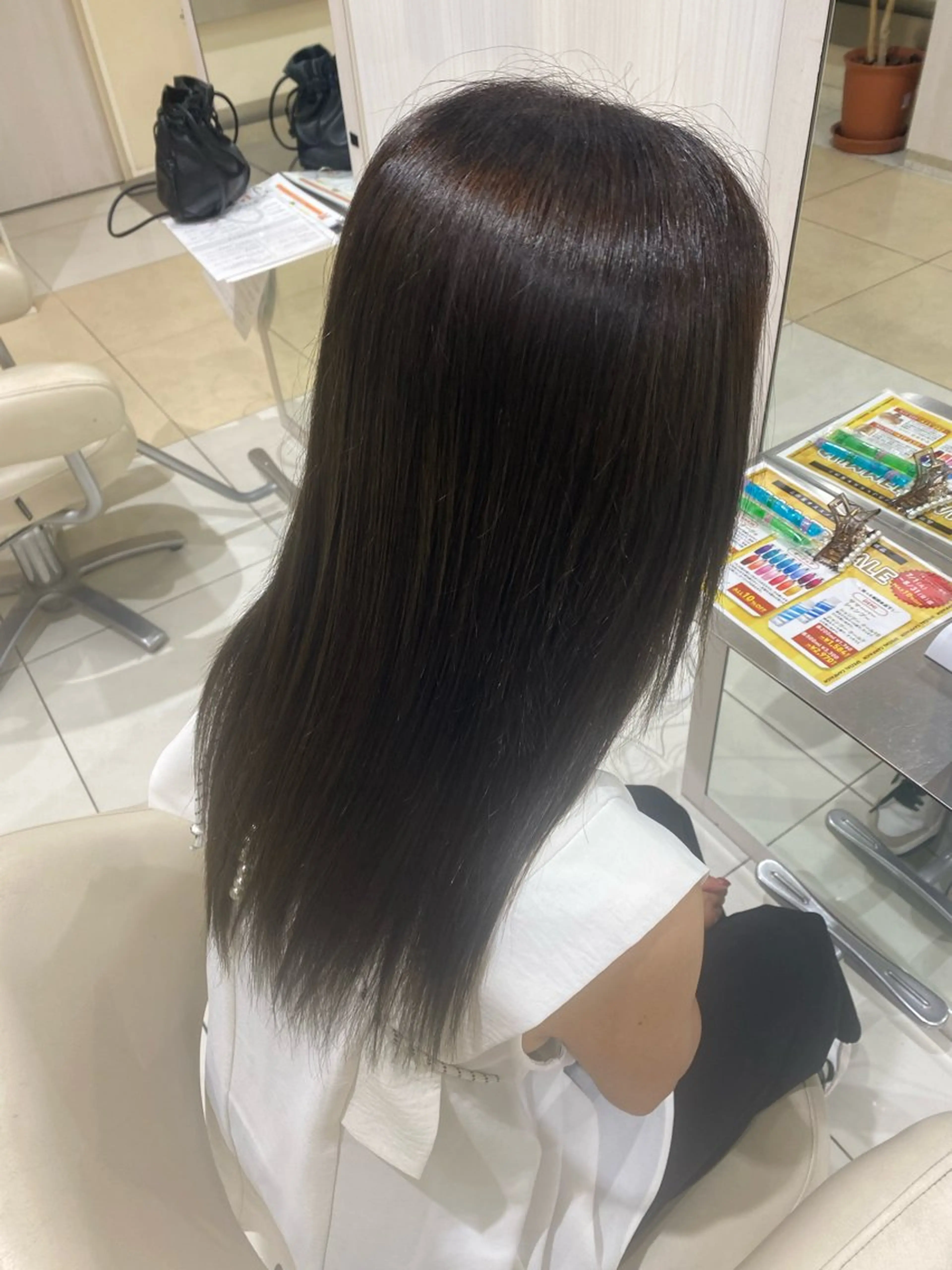 ロング カラー 中山 愛美莉のヘアスタイル