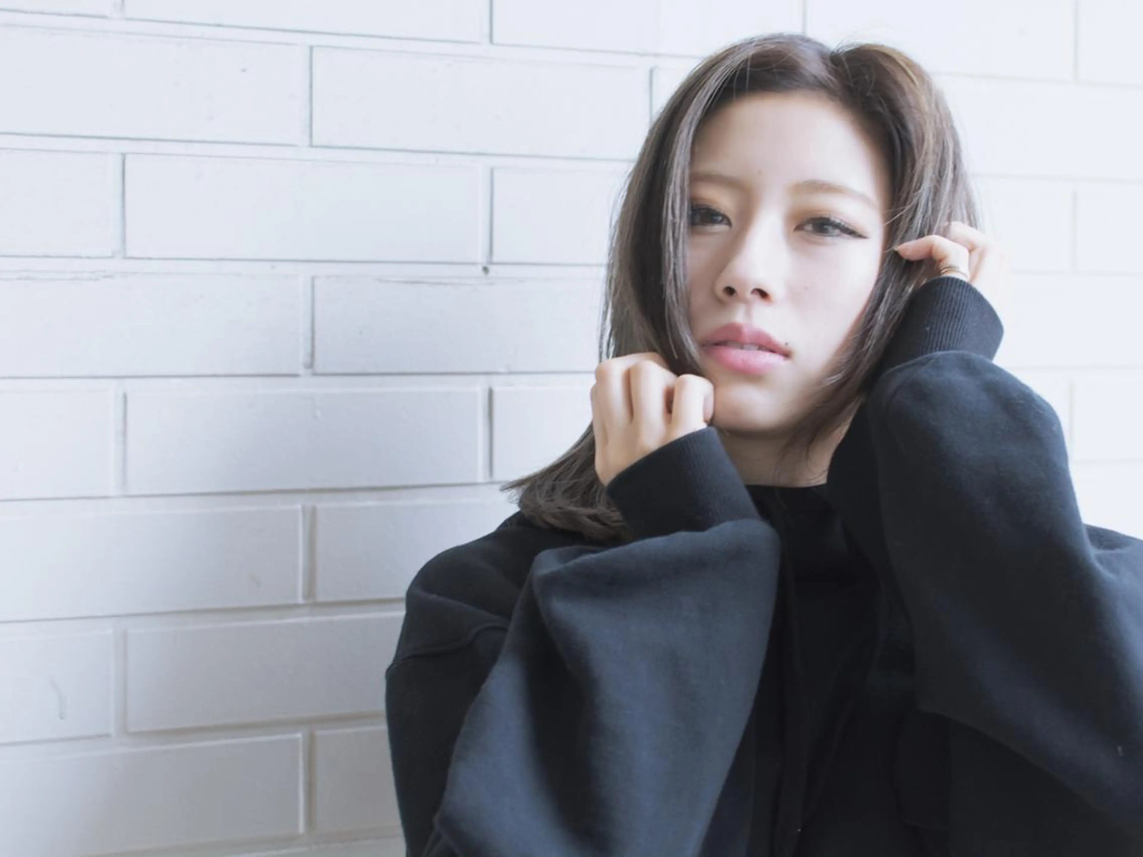 ミディアム カラー ショートボブ ベージュカラー ブルーカラー ブルージュ グレージュ 撮影モデル 斉藤 正敏のその他イメージ