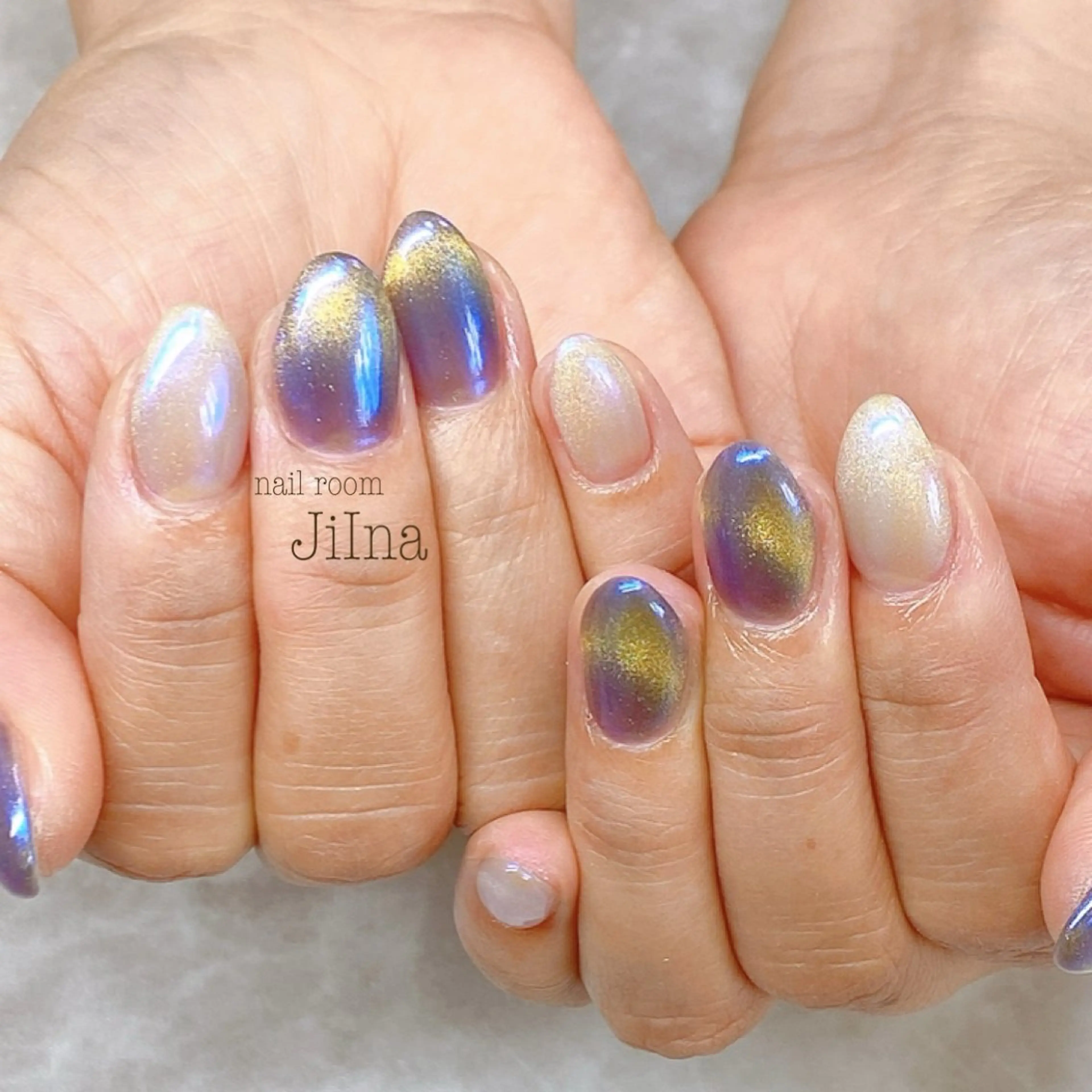 ネイル オーロラネイル マグネットネイル ミラーネイル nail room JiInaのネイルデザイン
