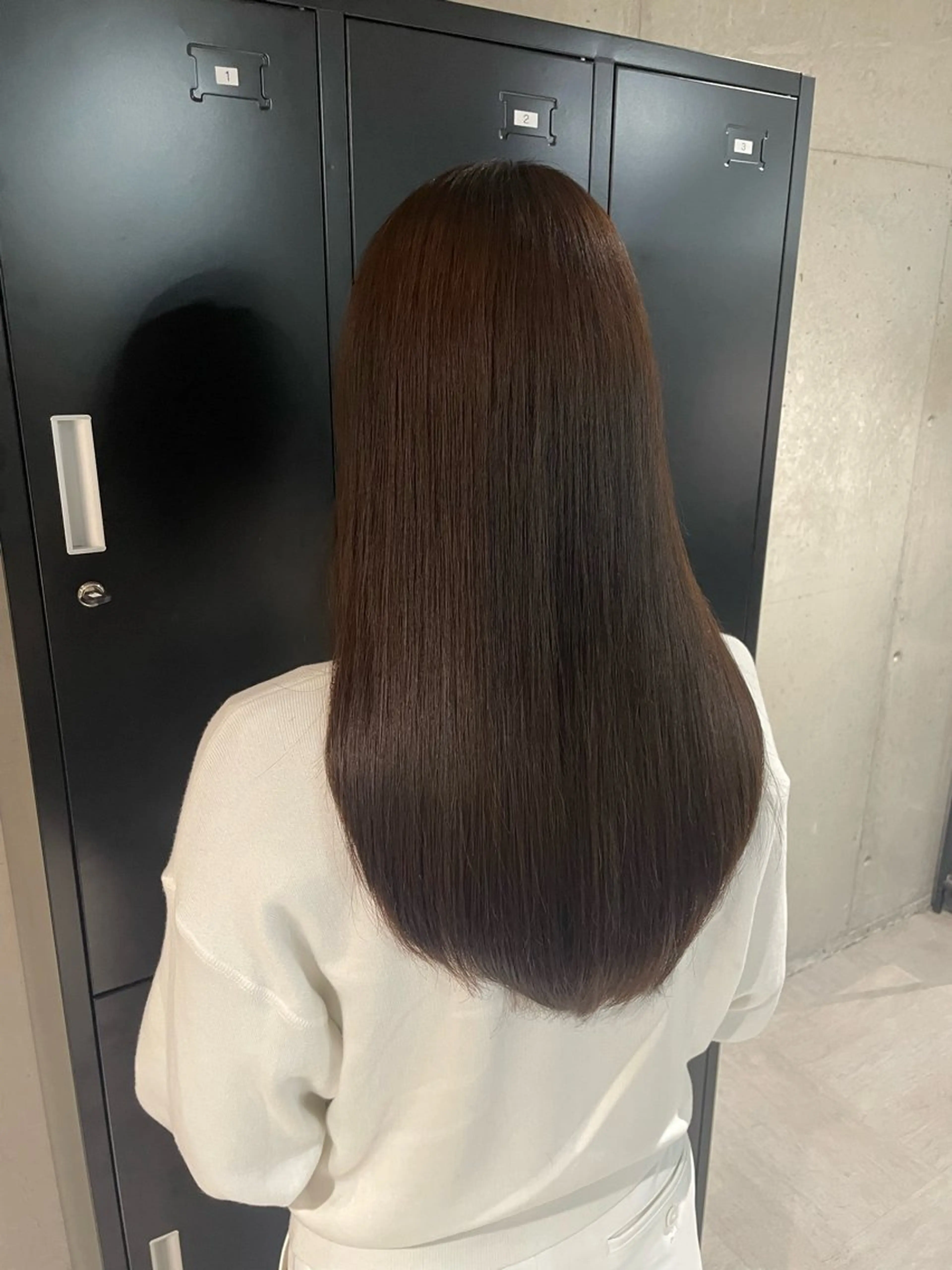 ✨2回目以降の方はこちら✨【人気】似合わせカット＋艶カラー 6000円の写真