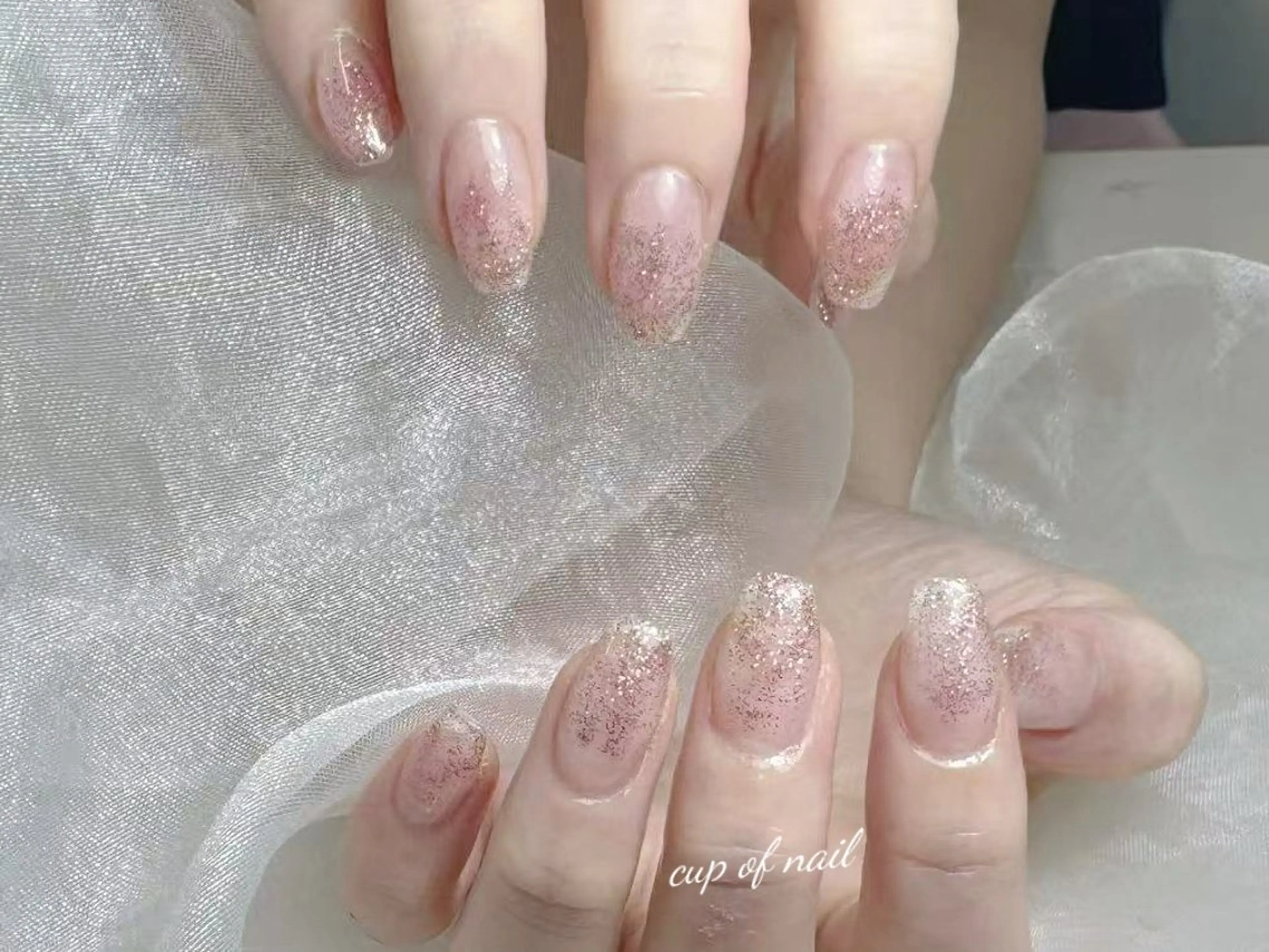ネイル オーロラネイル フレンチネイル グラデーション 韓国ネイル マグネットネイル ハンドネイル NOA NAILのネイルデザイン