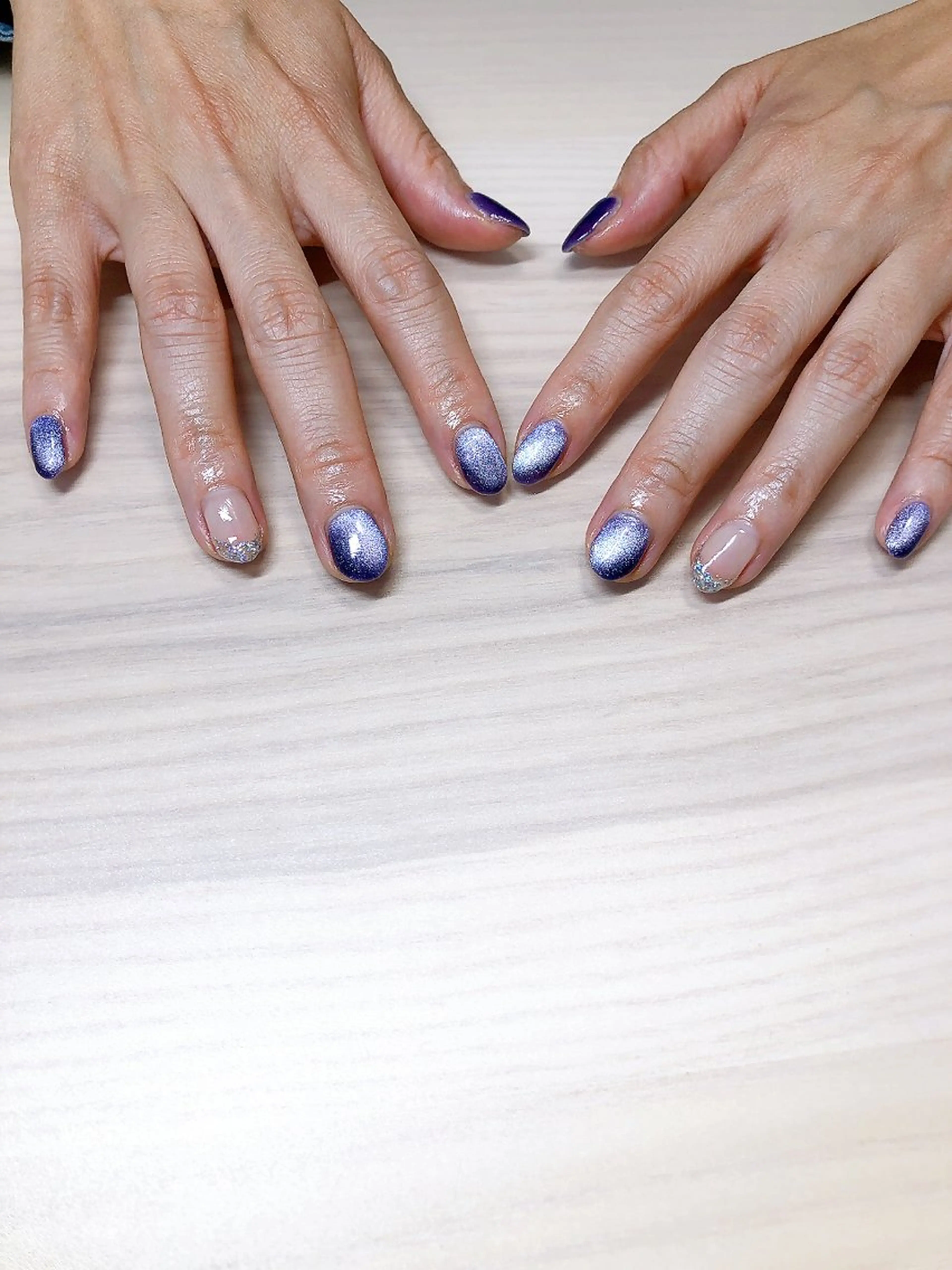 ネイル フレンチネイル ラメ(グリッター) マグネットネイル ハンドネイル デ・アイム「nail salon MIMIPARUN」所属・ナリス化粧品 MIMIPARUNのネイルデザイン