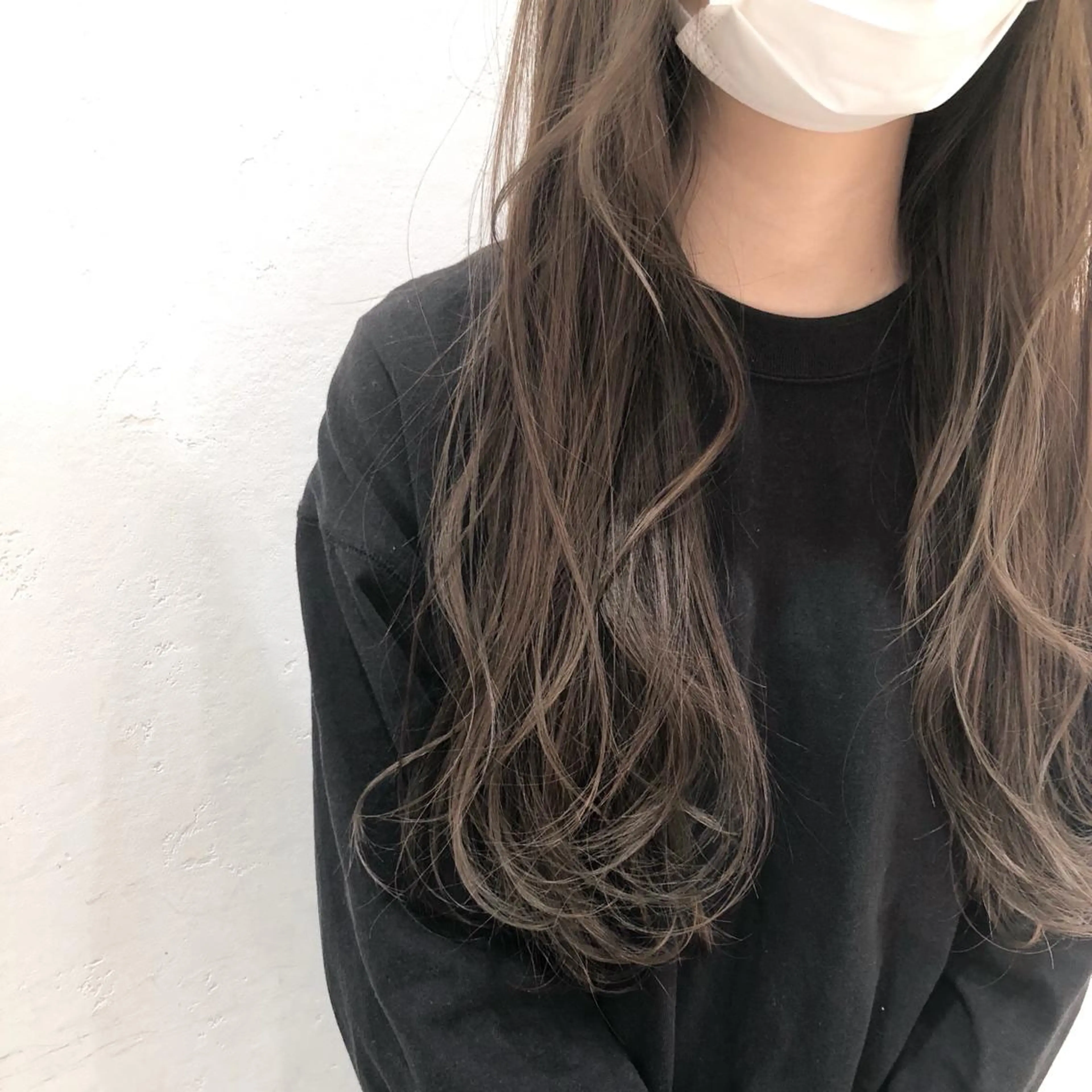 ロング カラー グレージュ ハイライトカラー ハイライト 韓国風ヘア レイヤーカット 透け感カラー🫧 加納トモヒロのヘアスタイル