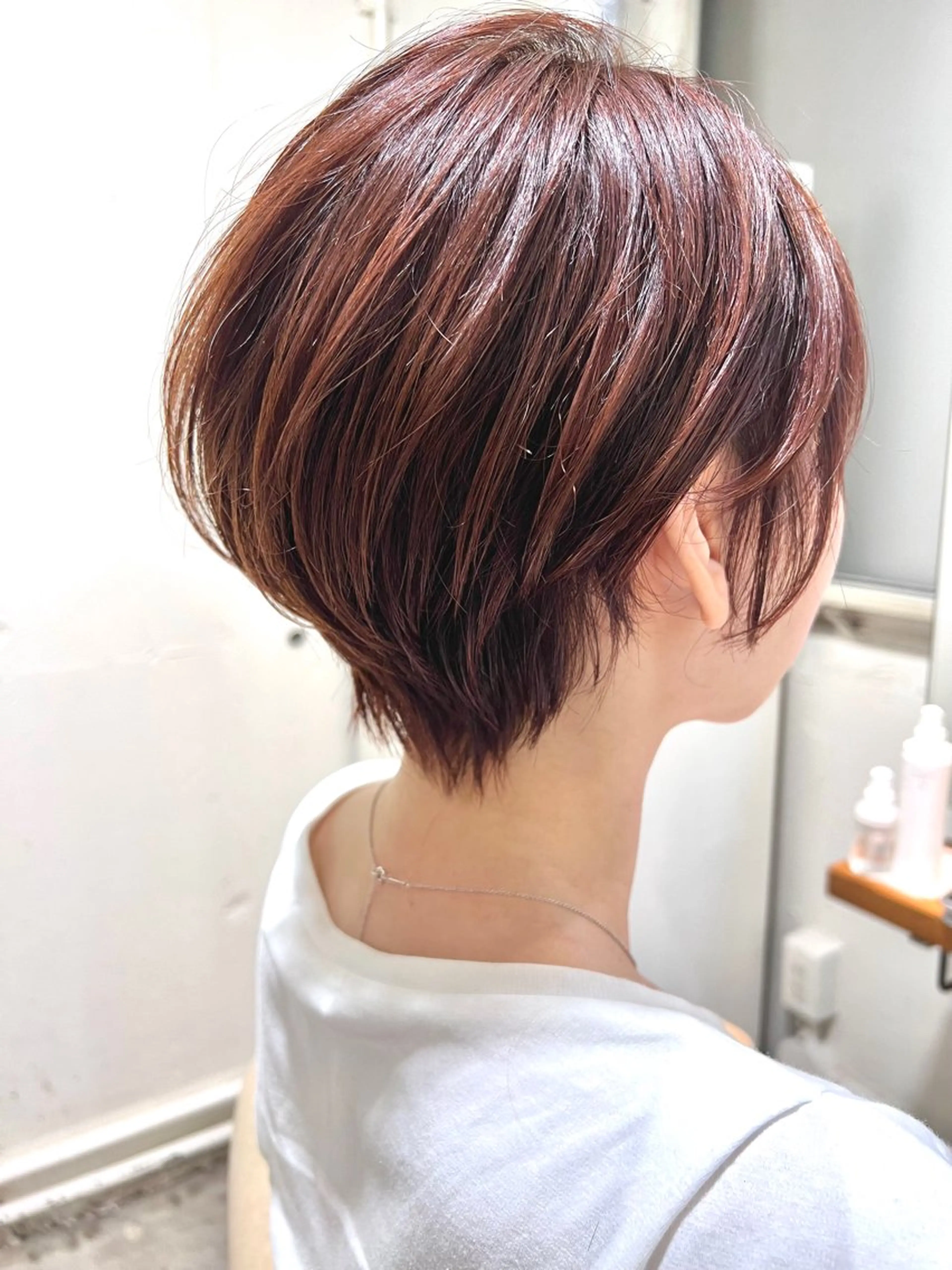 ショート カラー パーマ ヘアアレンジ レイヤー/ 透明感カラー/マドカのヘアスタイル