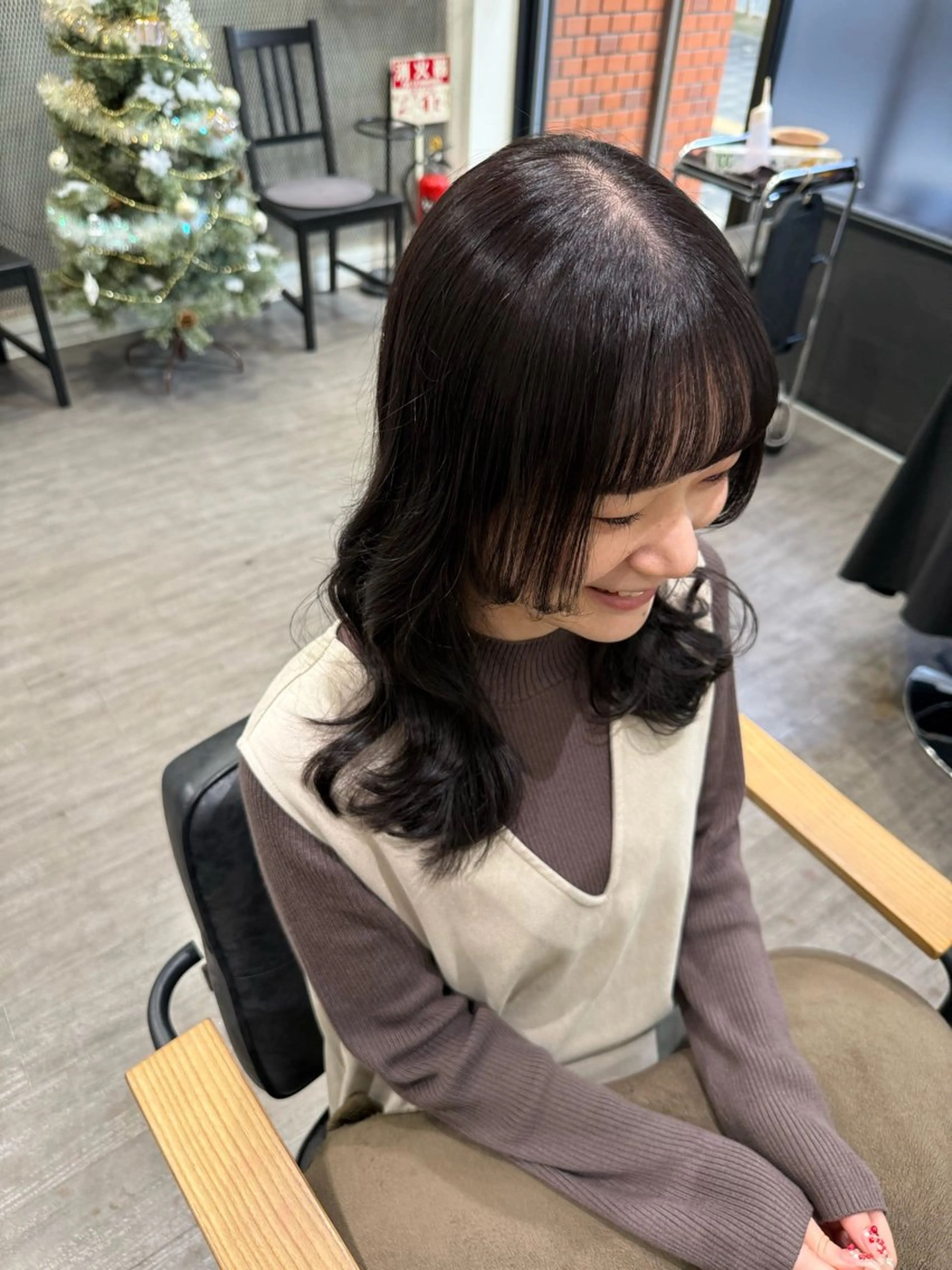 ミディアム カラー ディープラベンダー ラベンダーカラー レイヤーカット カット ヘアカラー トリートメント 艶髪レイヤー上田 紗也🇰🇷💗のヘアスタイル