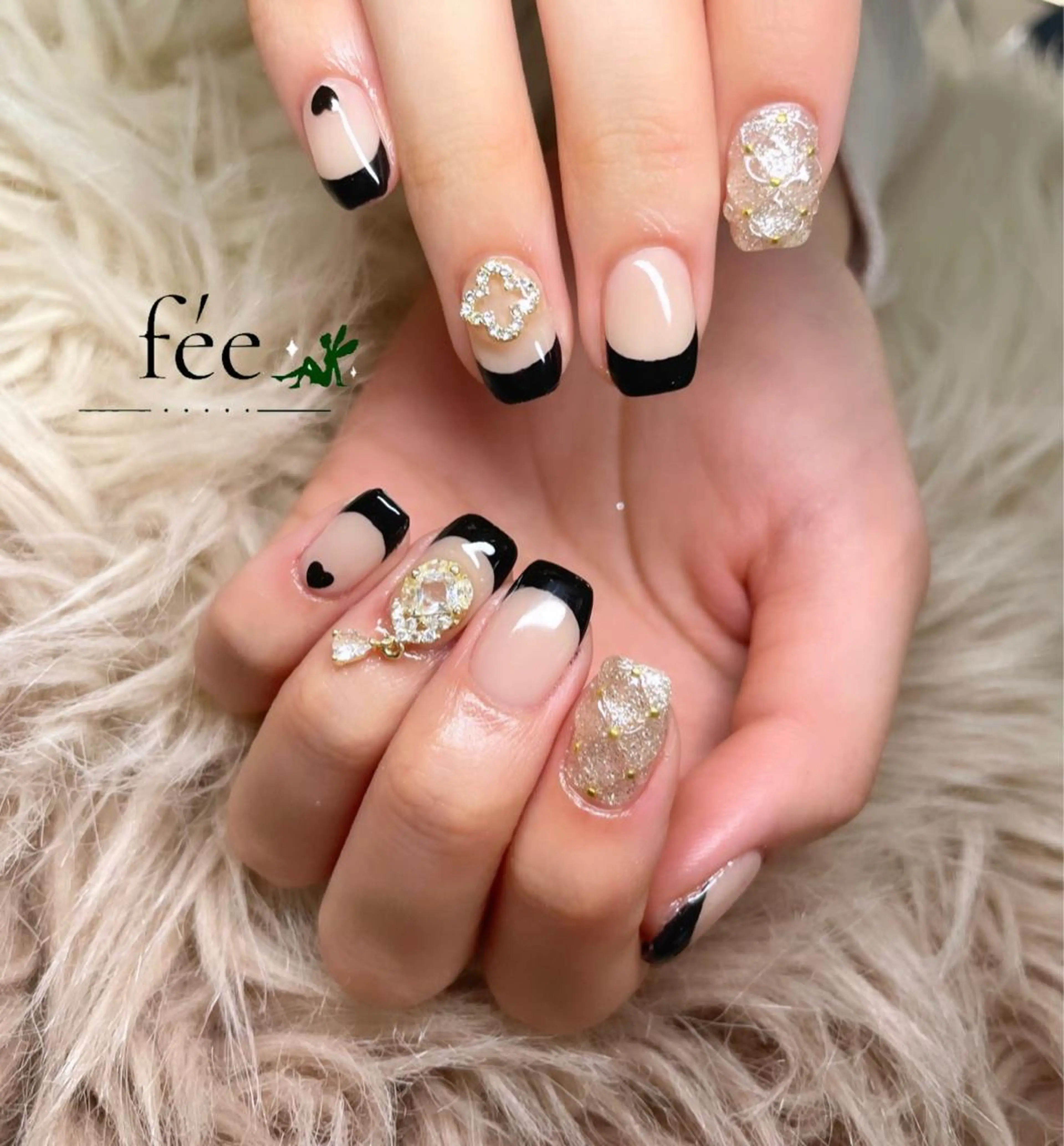 ネイル フットネイル ジェルネイル 韓国ネイル マグネットネイル ミラーネイル ハンドネイル nail salon fee（フィー）のネイルデザイン