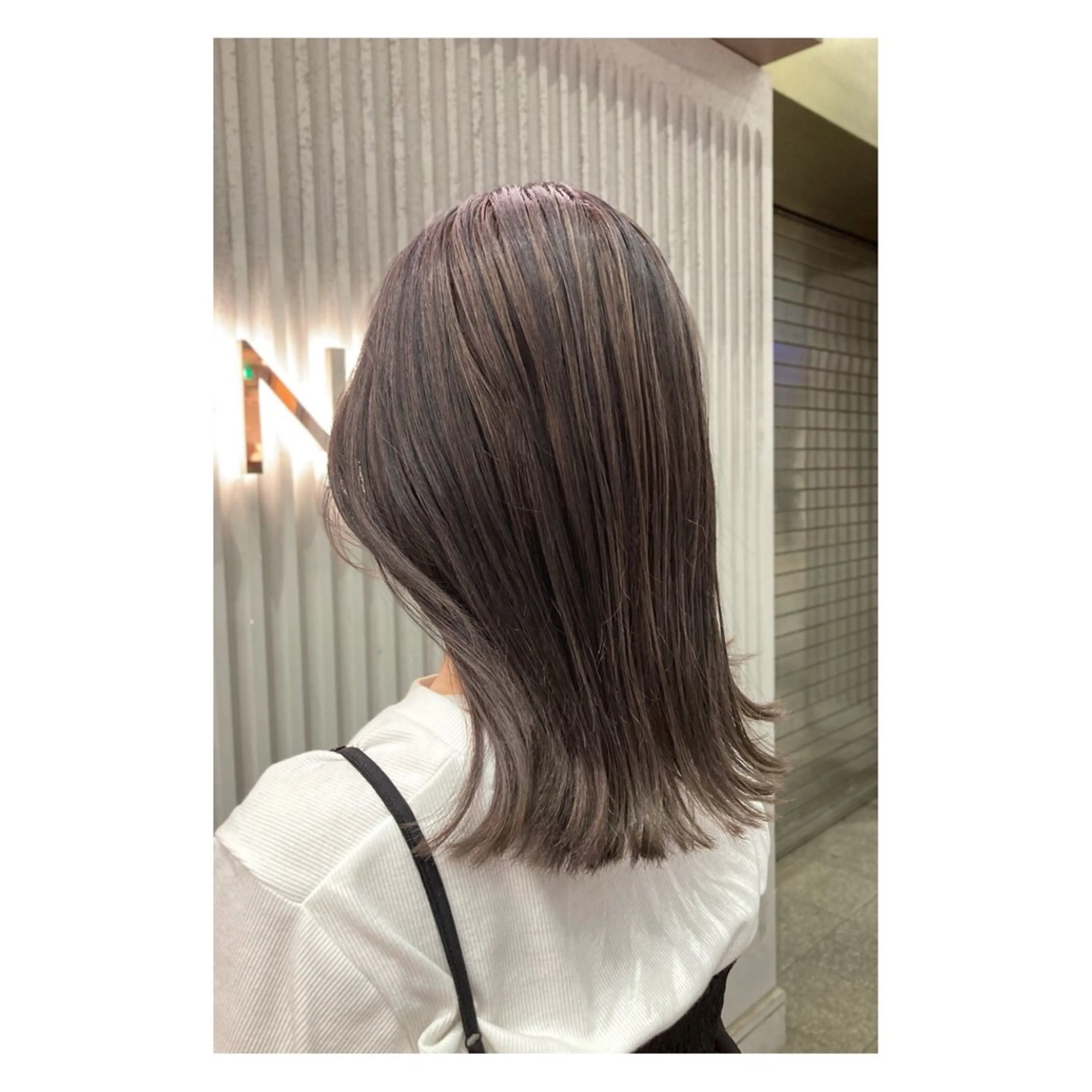 ミディアム カラー アディクシーカラー ブリーチ 透明感カラー ラベンダーカラー カット ヘアカラー トリートメント Mole  Me所属・中野 誠子のヘアスタイル