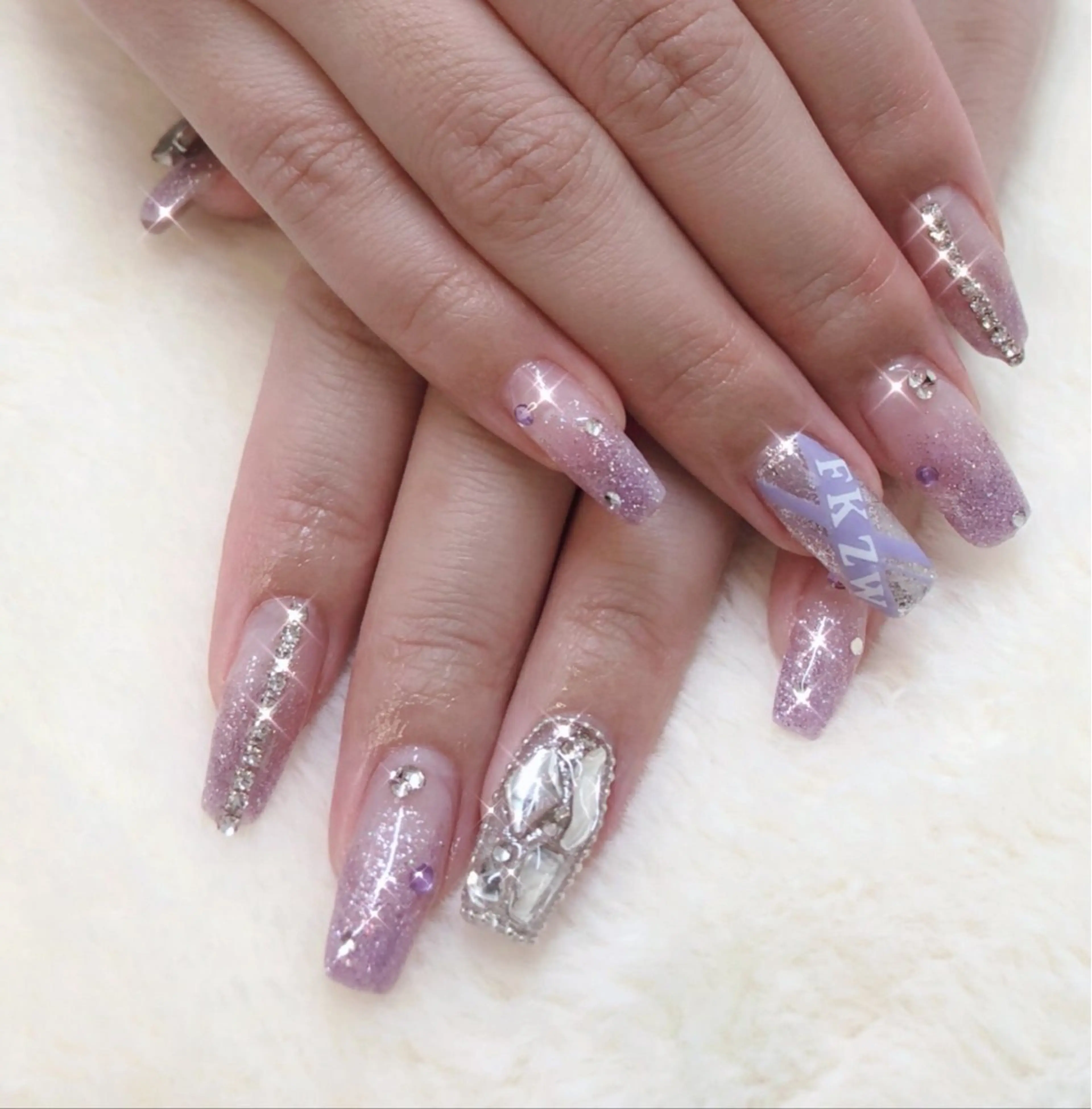 ネイル チークネイル 成人式 フレンチネイル ジェルネイル ガラスフレンチ ハンドネイル ハンドケア 大門浜松町 ネイルのネイルデザイン