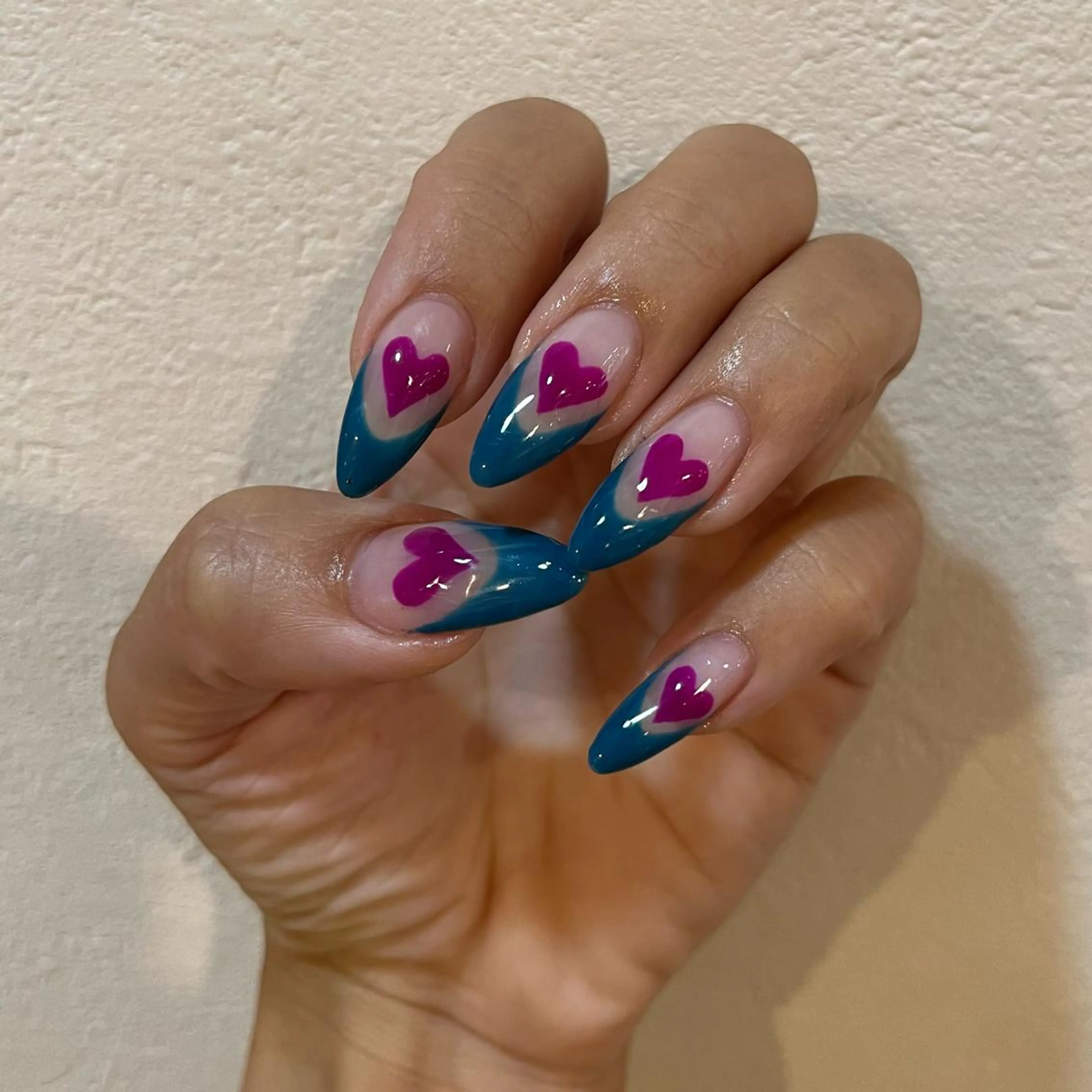 ネイル アートネイル フレンチネイル ハート キラキラネイル ロングネイル ハンドネイル フットネイル para ☀︎ sol by BECK所属・Para Sol nail　Maoのネイルデザイン