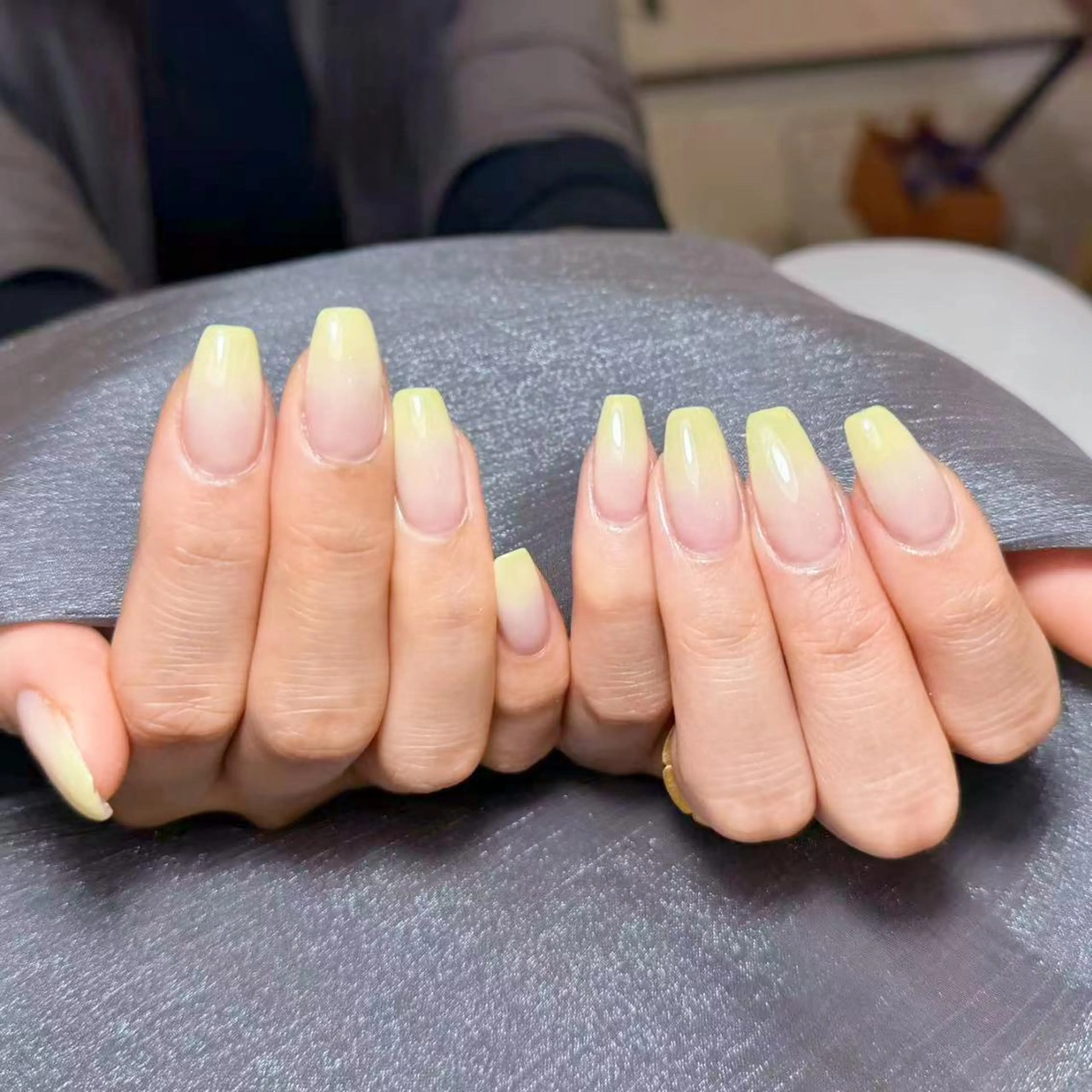 ネイル アートネイル オーロラネイル ガーリー キラキラネイル 韓国ネイル ハンドネイル DIANMOND NAIL🌸のネイルデザイン