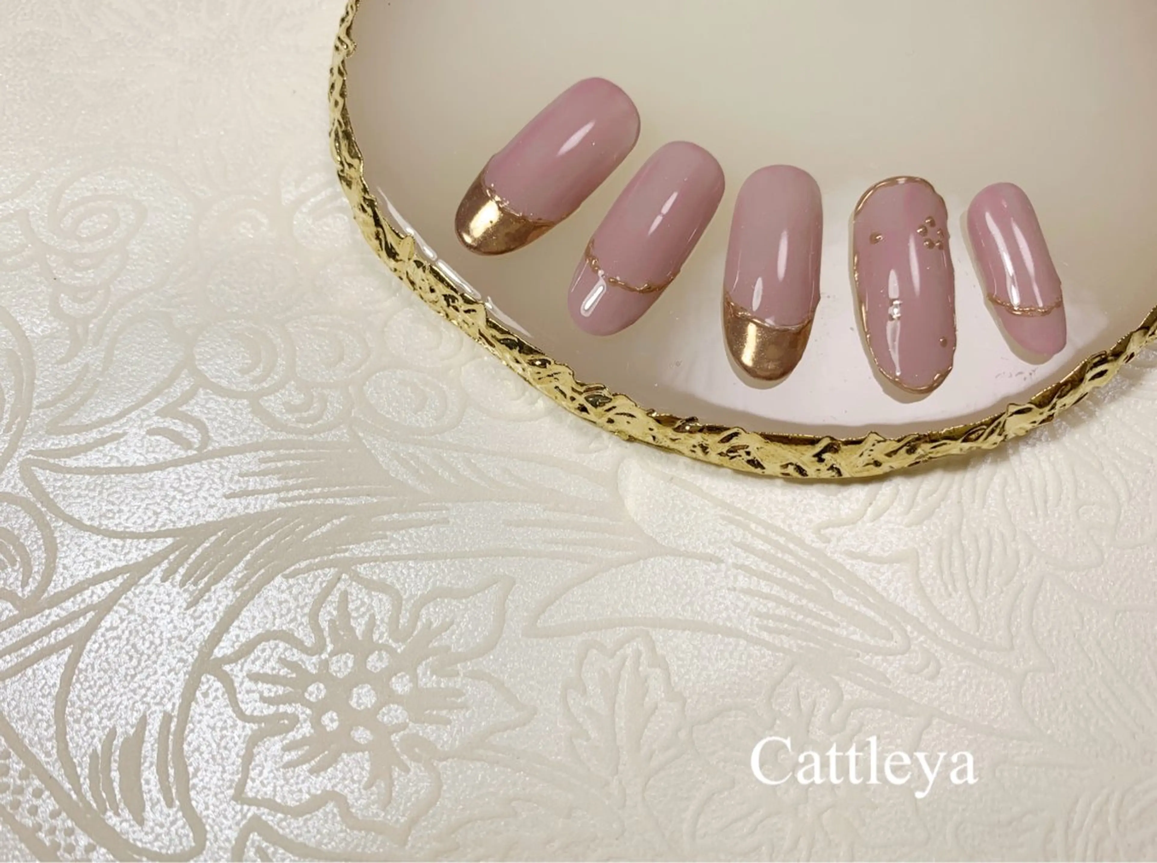 ネイル アートネイル ミラーネイル Cattleya カトレアのネイルデザイン