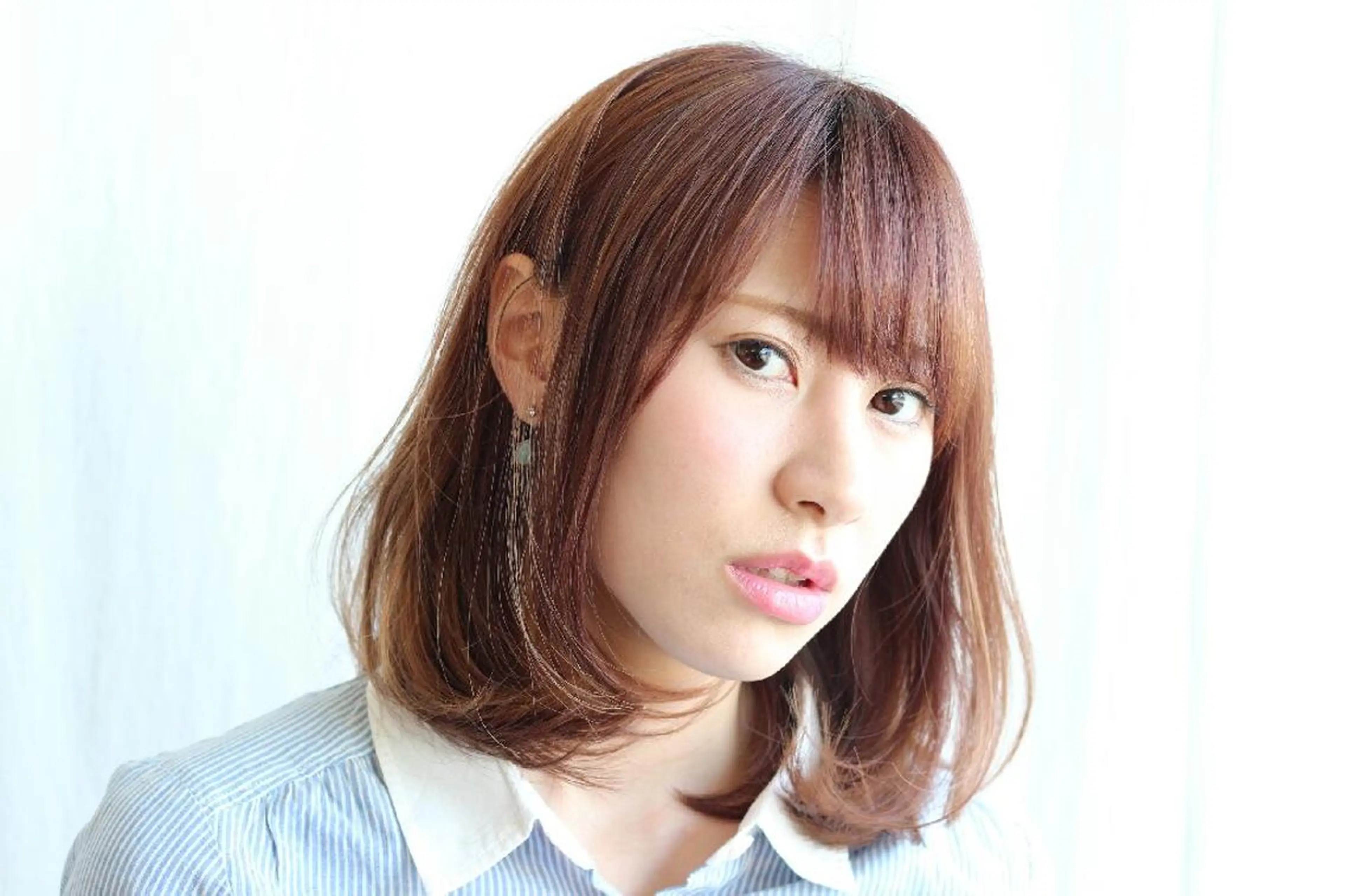 ミディアム カラー ハイライトカラー ボブ ハイライト カット 縮毛矯正 トリートメント ショートヘア💫 ハイトーン西田拓馬のヘアスタイル