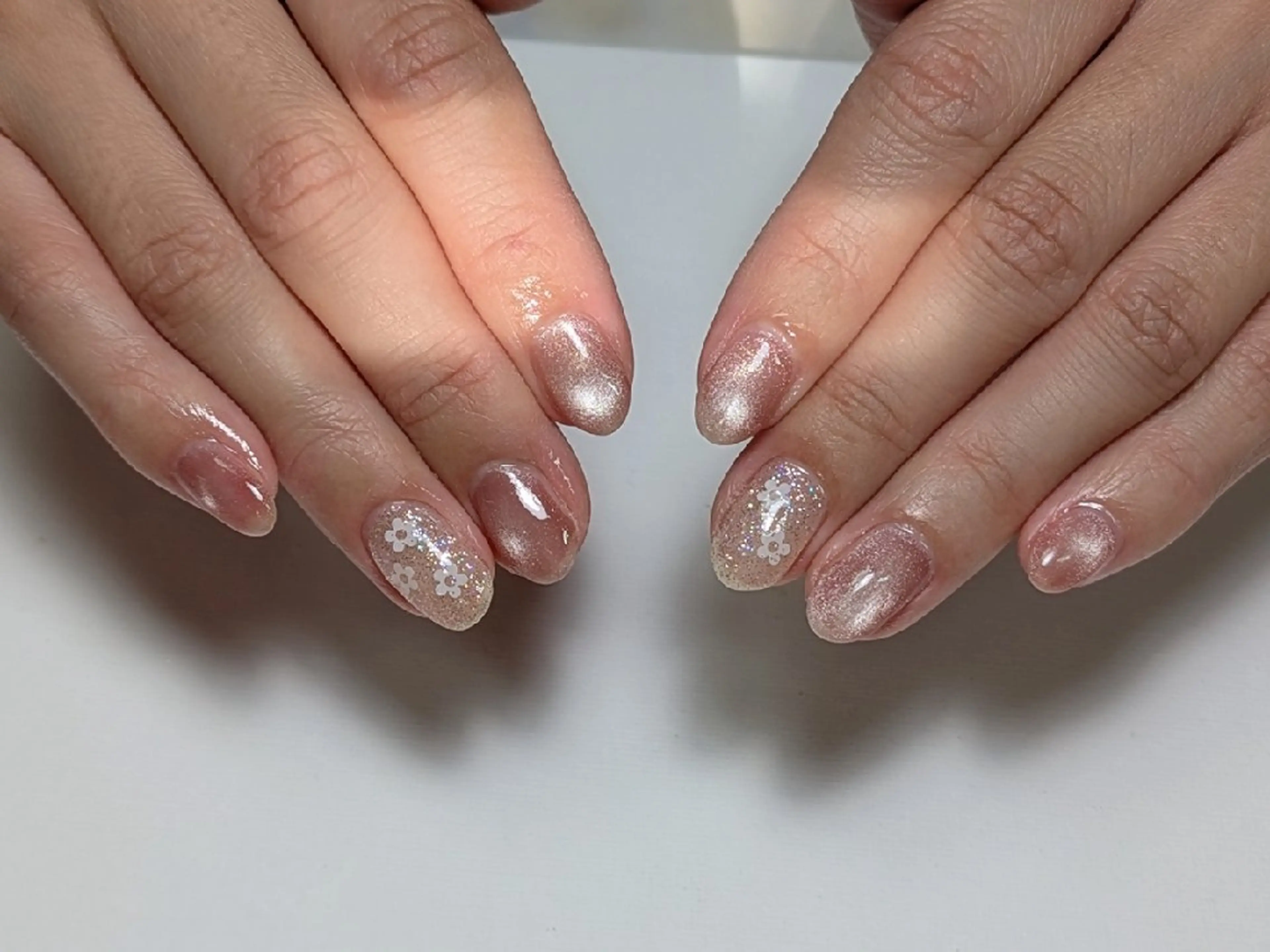 ネイル ホログラムネイル マグネットネイル ハンドネイル m&pPrivate nailsalonのネイルデザイン