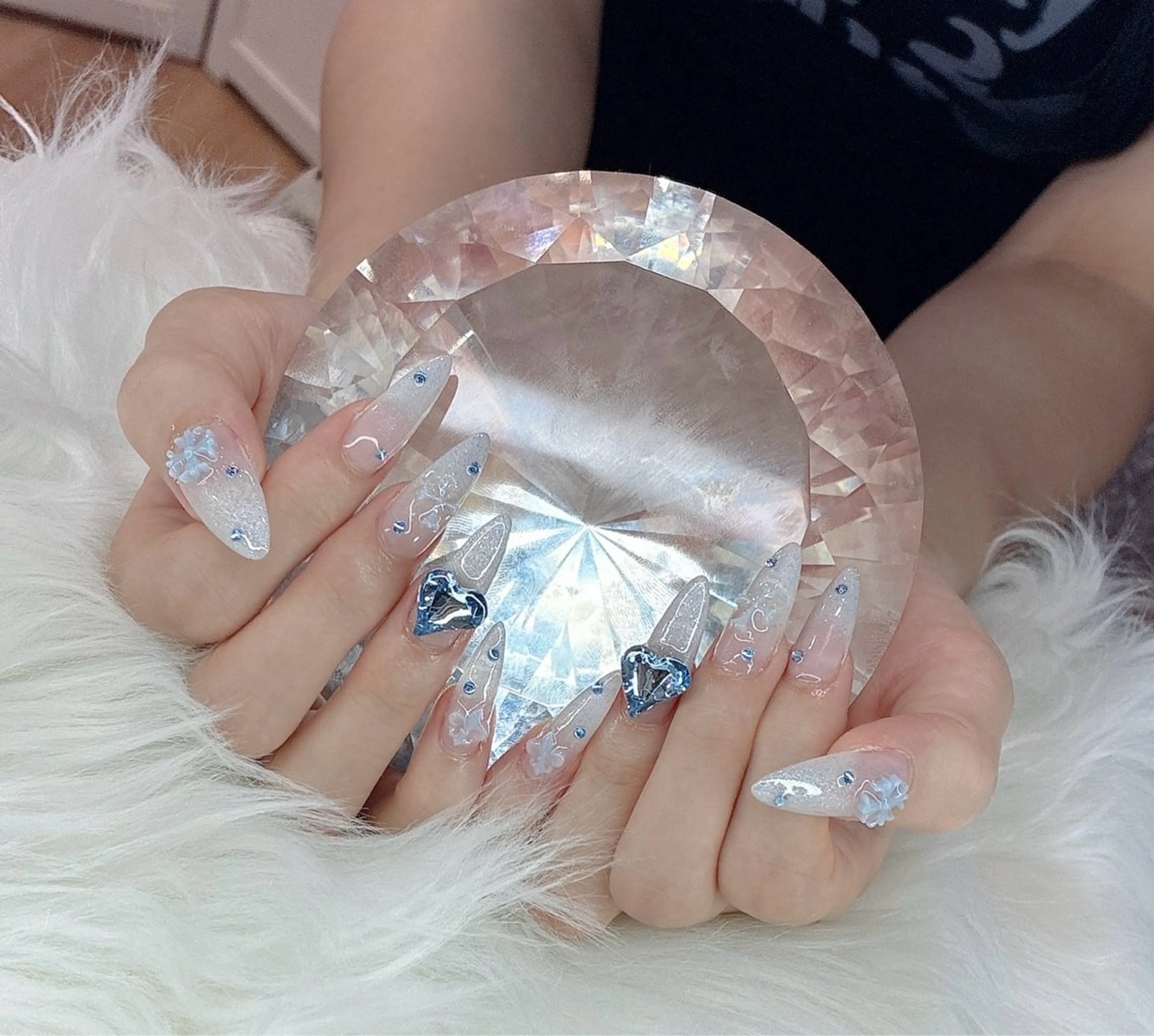 ネイル ハンドネイル LoaChaton kaeのネイルデザイン
