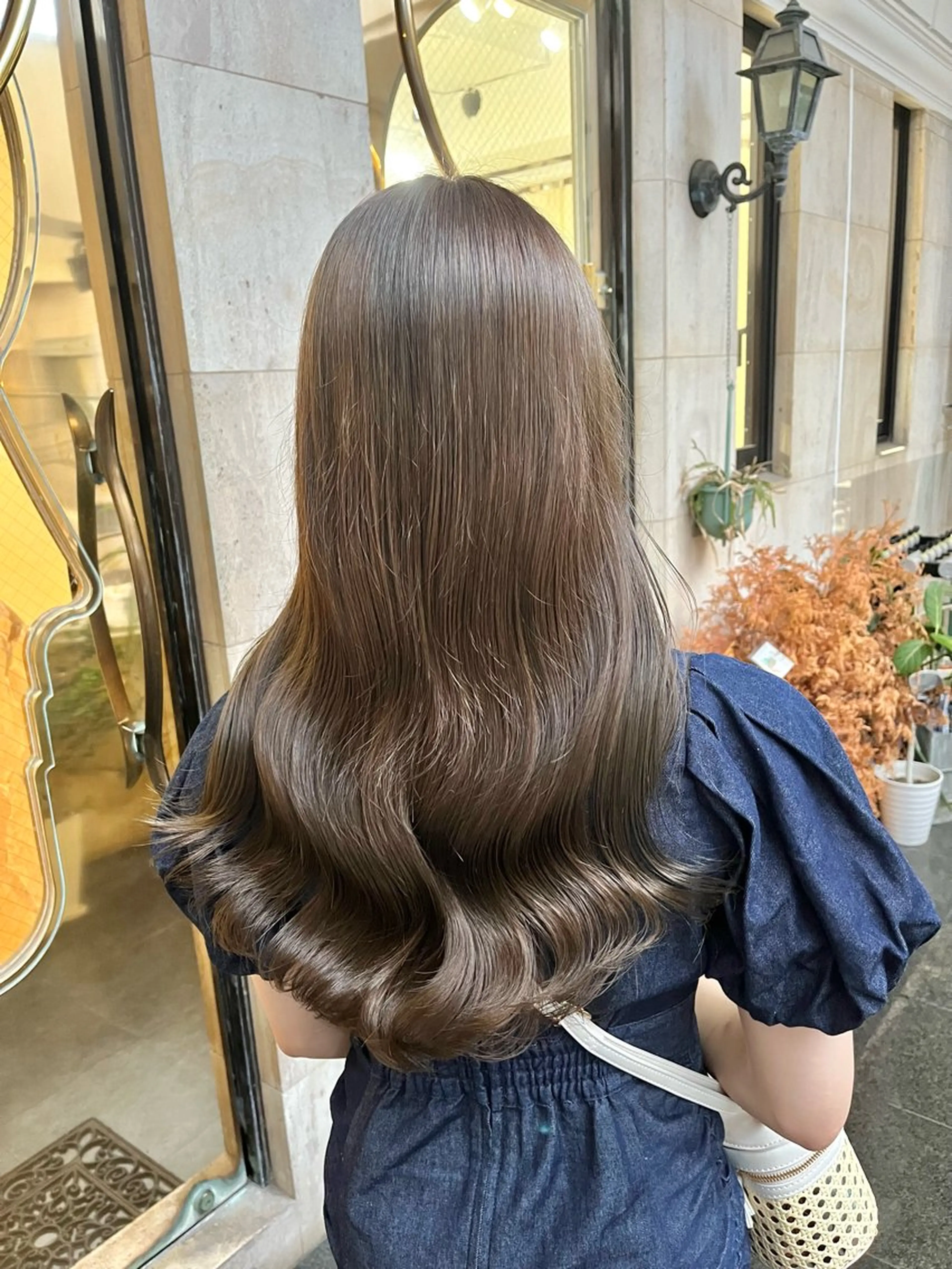 ロング カラー ベージュカラー ブリーチ ダブルカラー ブリーチなしカラー オリーブベージュ カット ヘアカラー トリートメント ブリーチなし✨艶髪 カラー𓃲YAGIのヘアスタイル