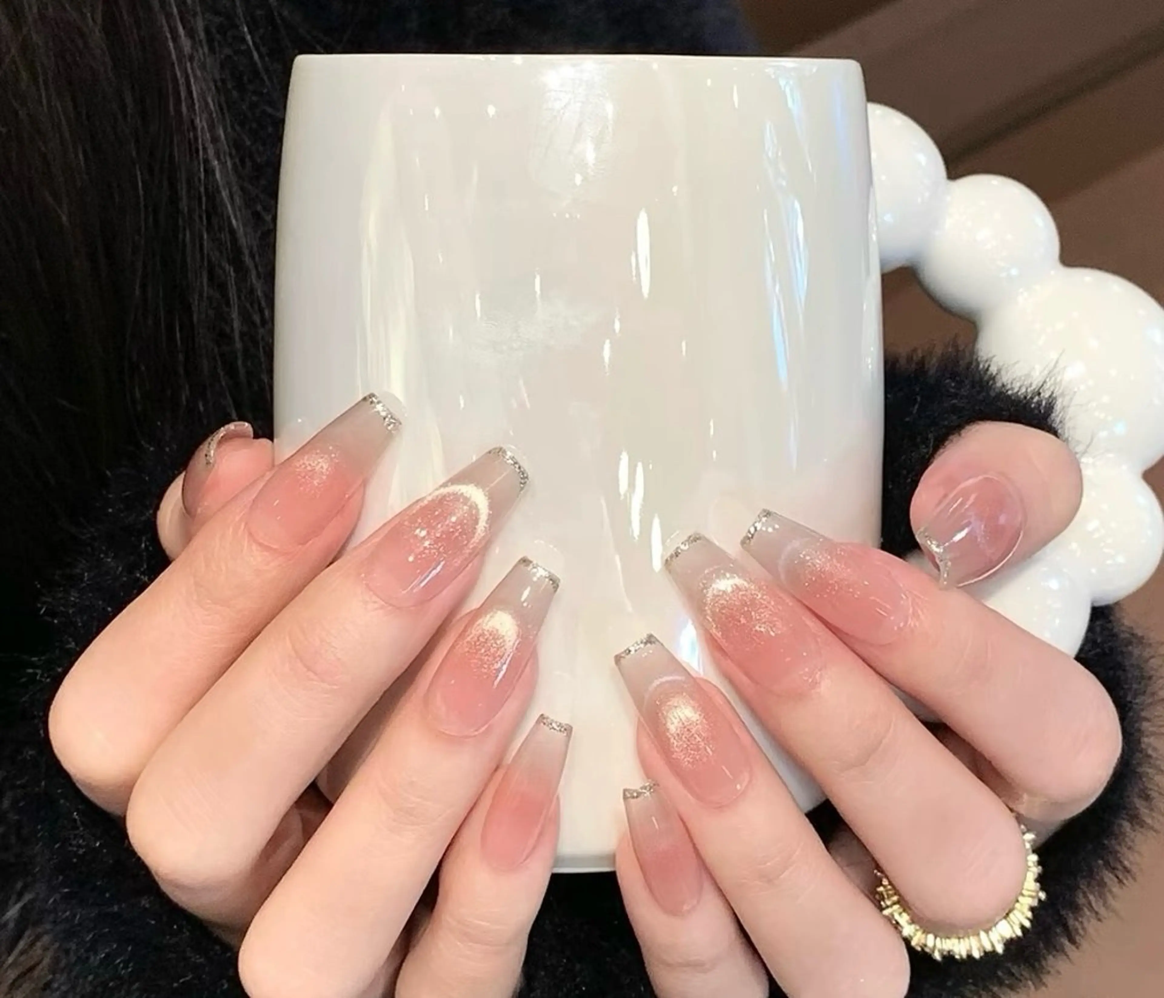 ネイル チークネイル 長さ出し フラワーネイル フレンチネイル ガーリー SunNail池袋駅 ワンホンネイルのネイルデザイン