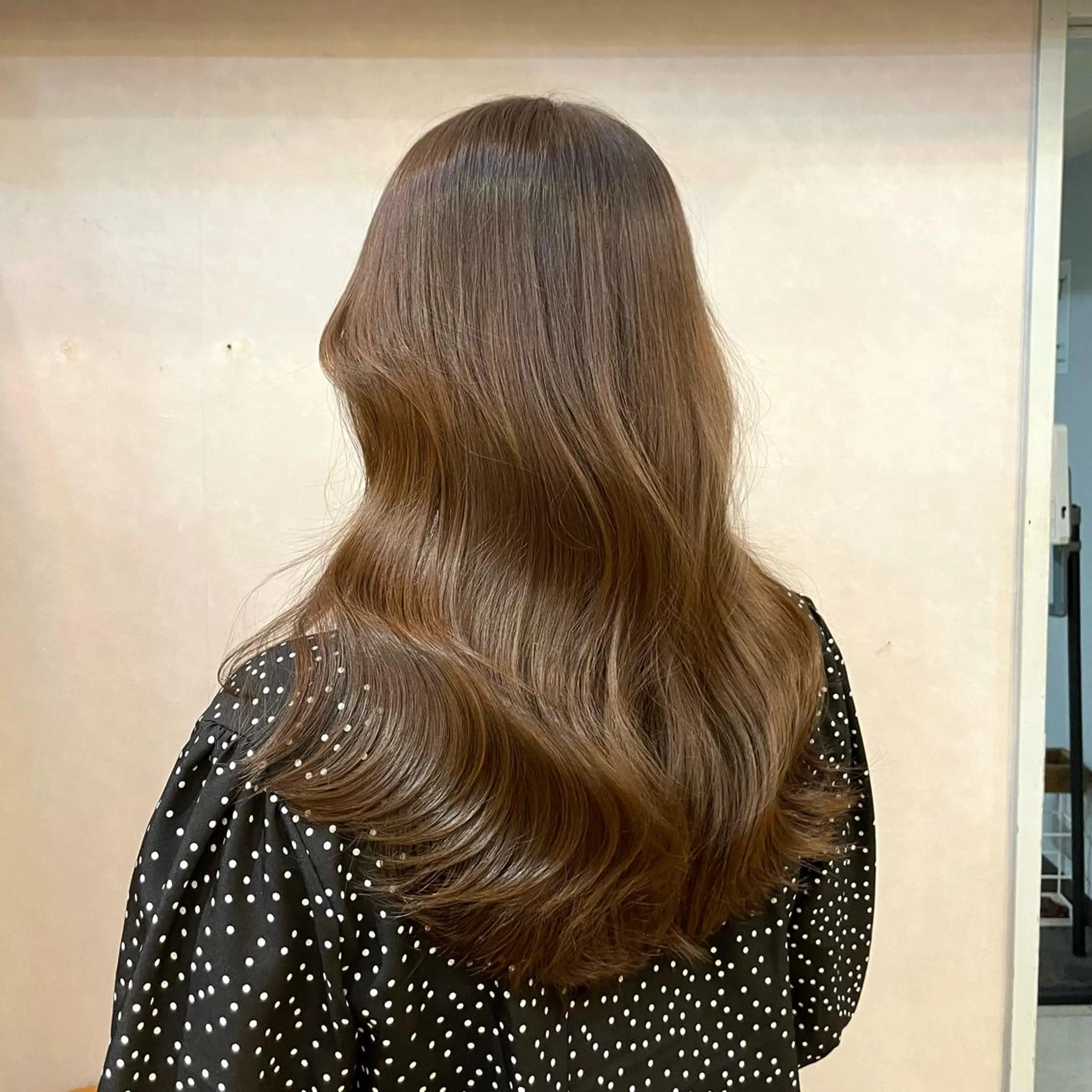 ミディアム カラー カット ヘアカラー トリートメント layercut✂️ 韓国ヘア/髪質改善のヘアスタイル