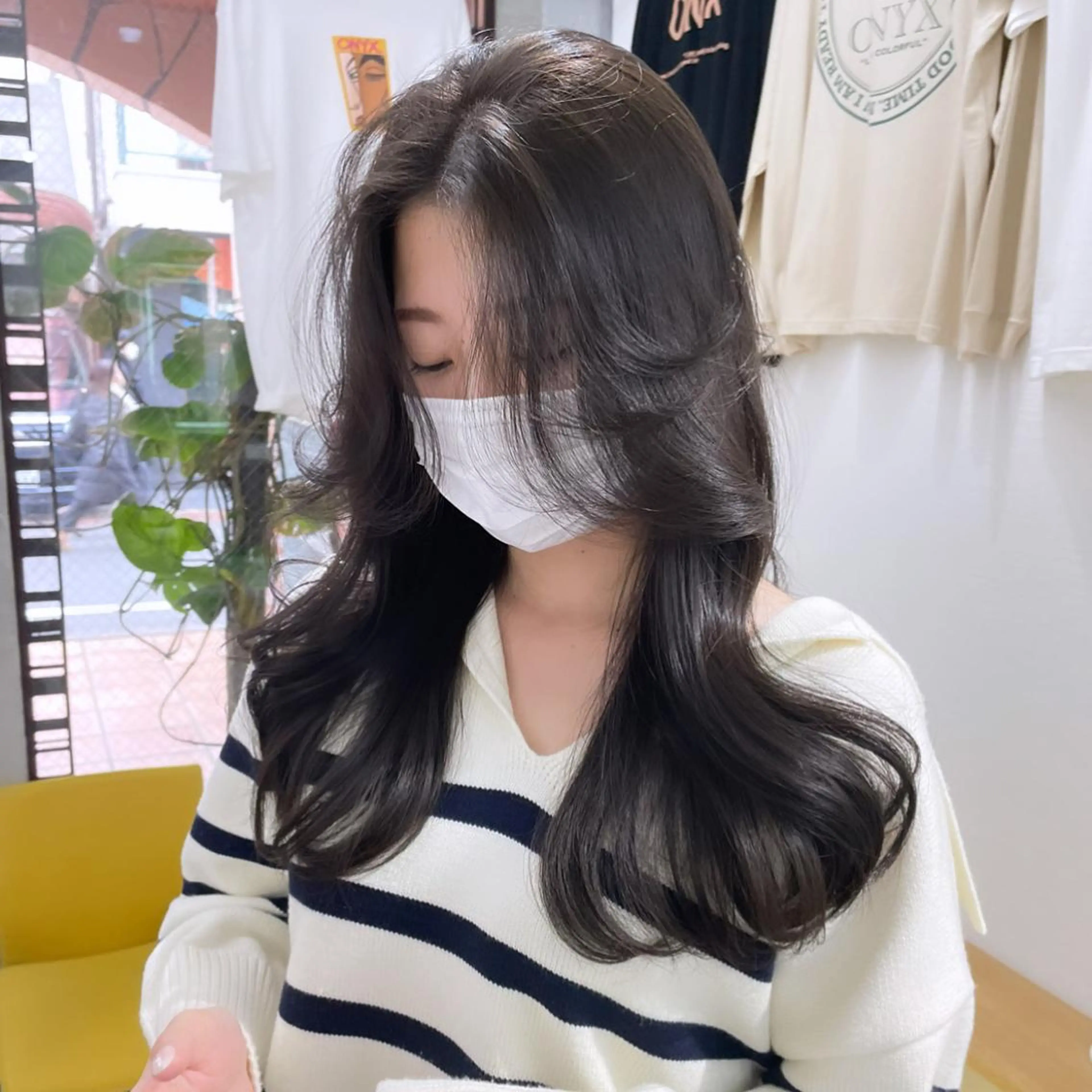 セミロング アッシュ チョコレートブラウン ピンクブラウン 顔まわりレイヤー 学生 当日予約大歓迎💕/ Chisatoのヘアスタイル