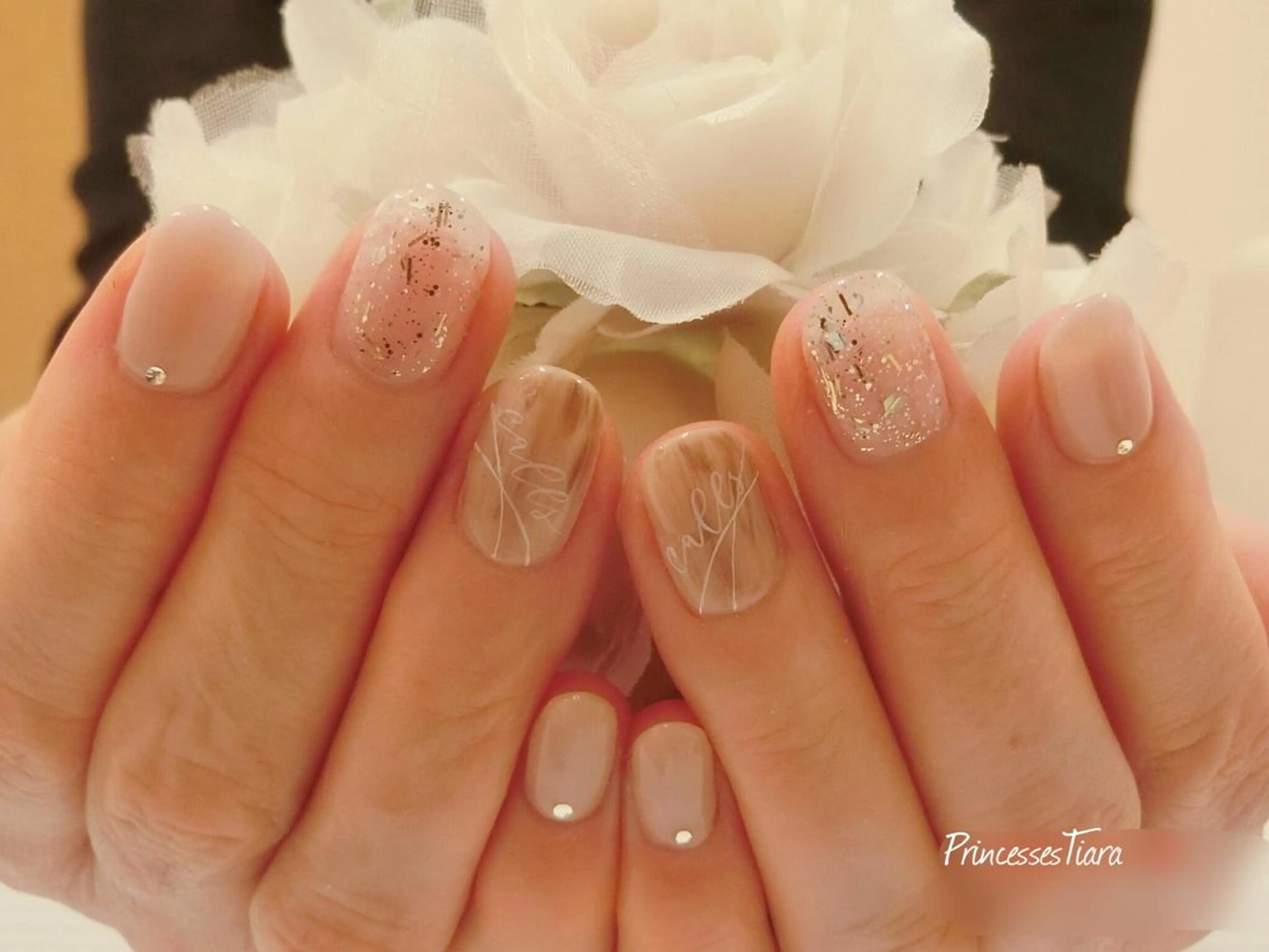 ミディアム ネイル Grantulle nailのネイルデザイン