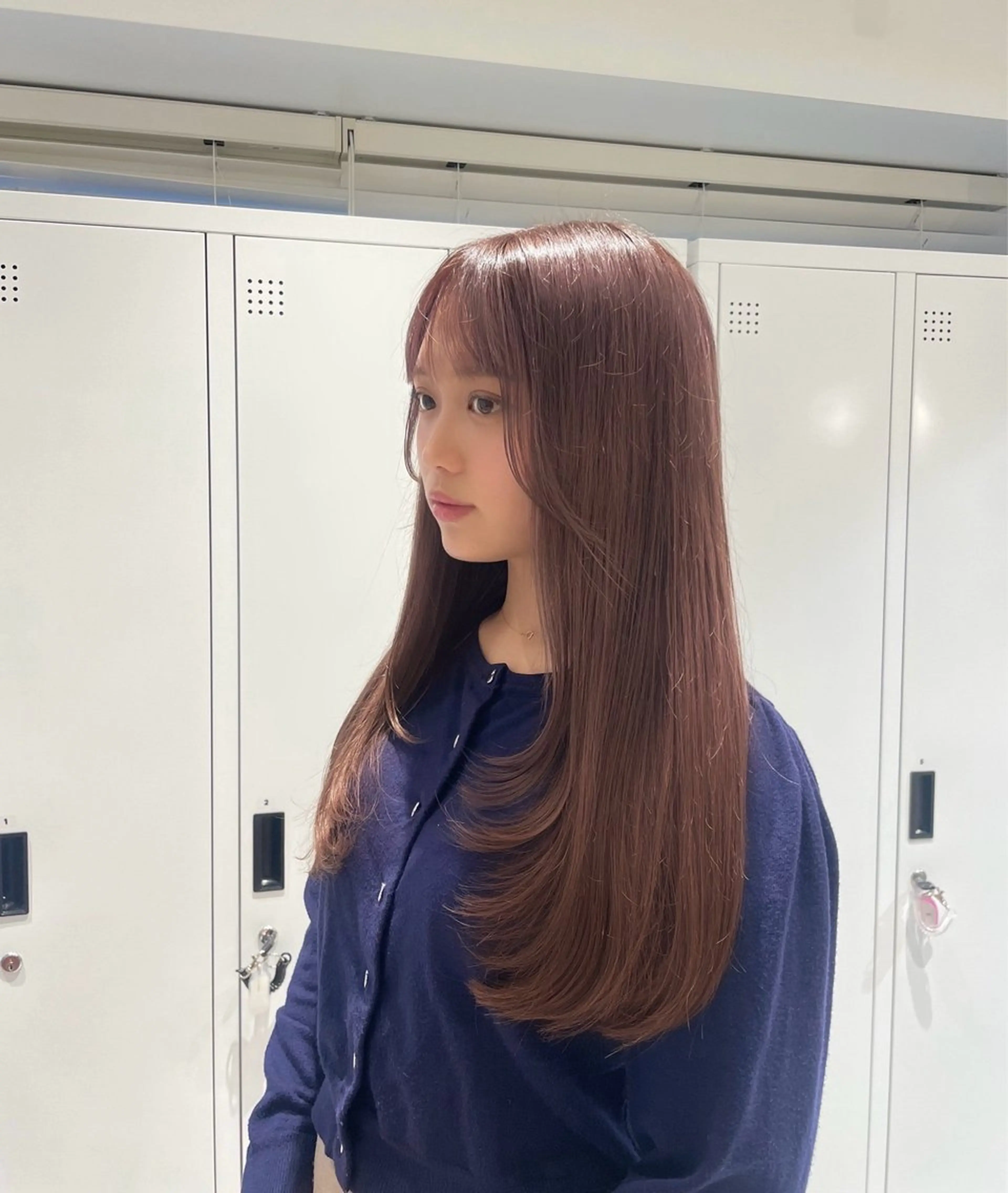 ロング BRIGHT所属・🩶透明感カラー🩶 アズサのヘアスタイル