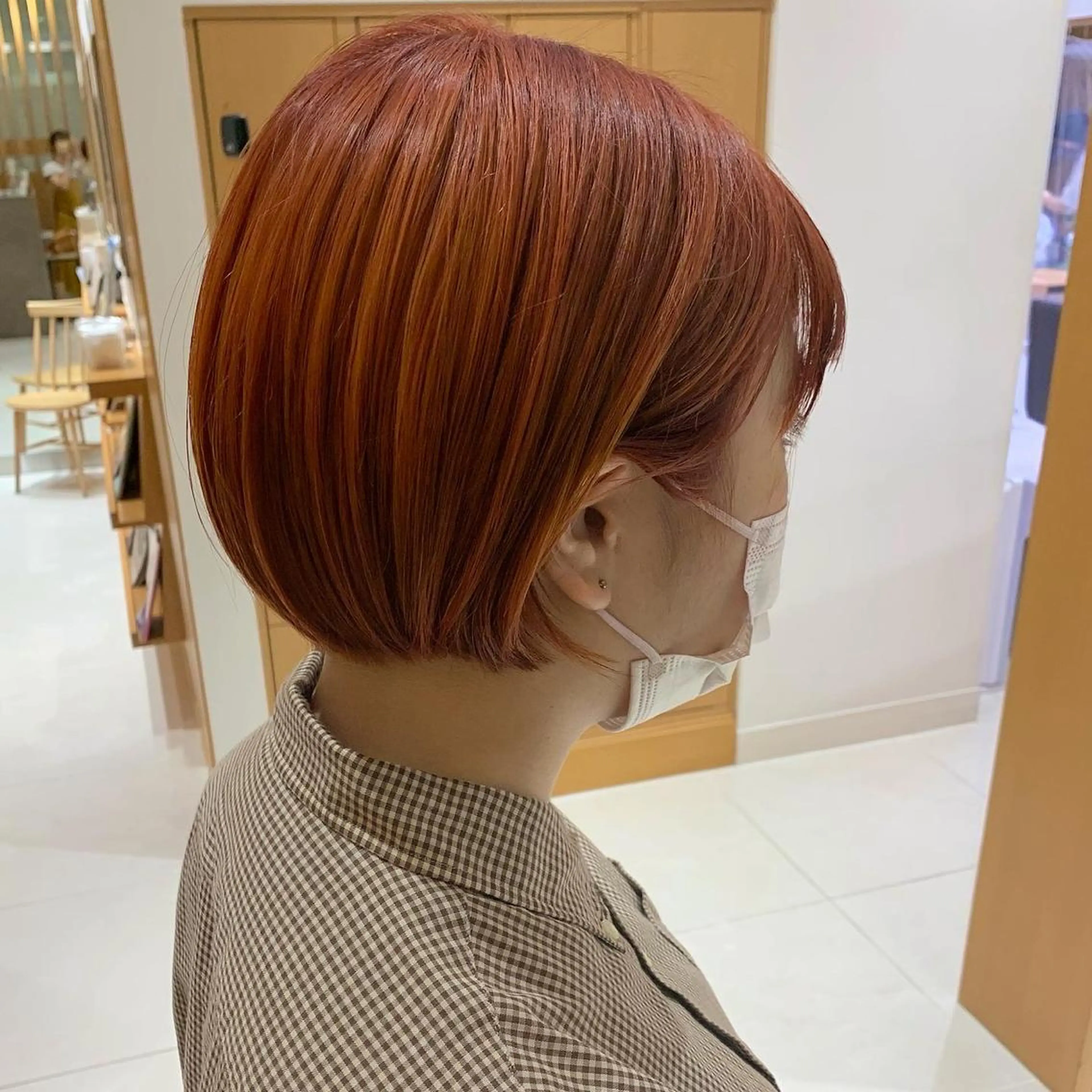 ショート カラー 下川 由貴のヘアスタイル