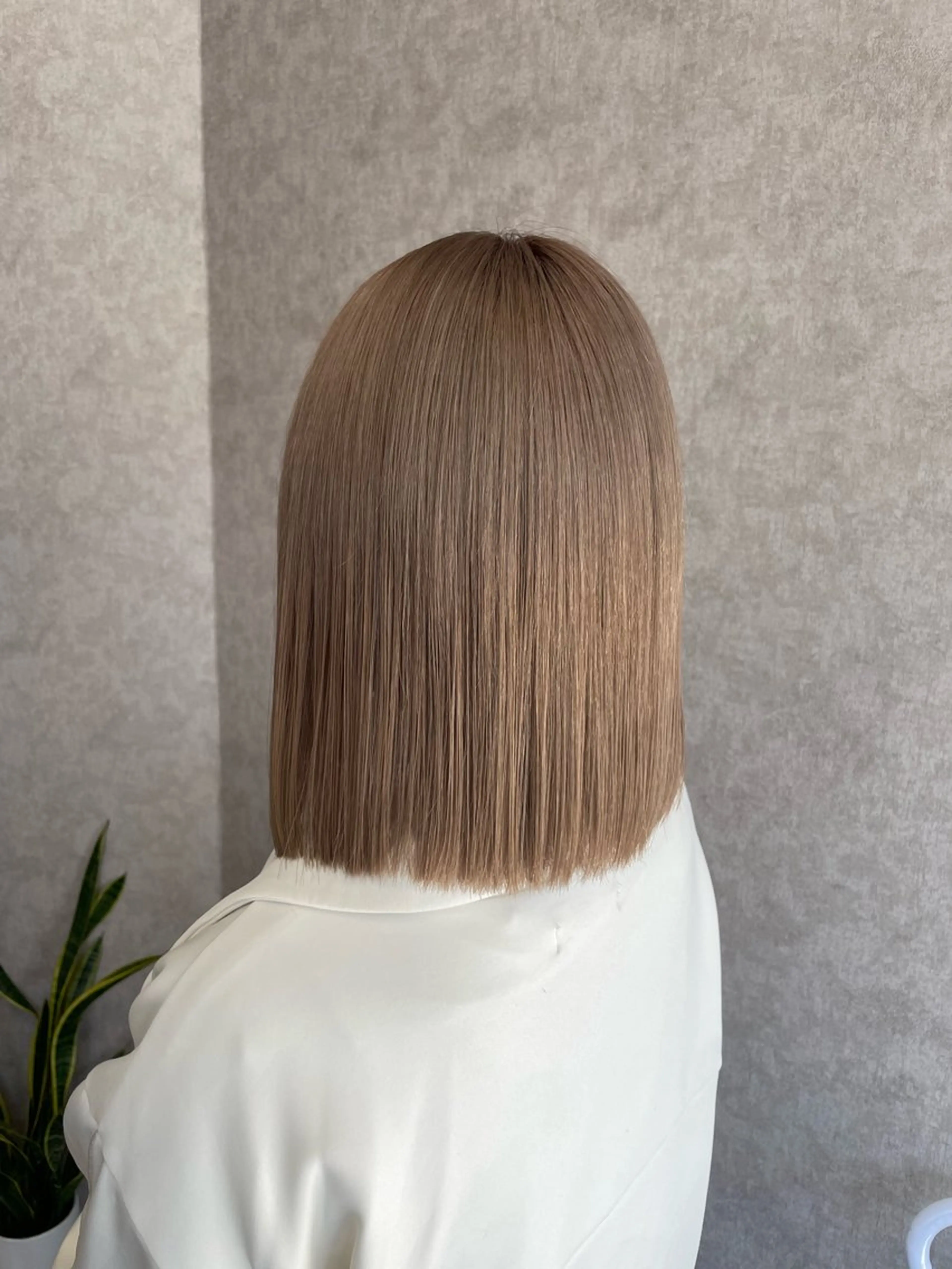 ミディアム カラー ベージュカラー ブリーチ ケアブリーチ 透明感カラー ミルクティーベージュ ヘアカラー Taku ／ケアハイトーンのヘアスタイル