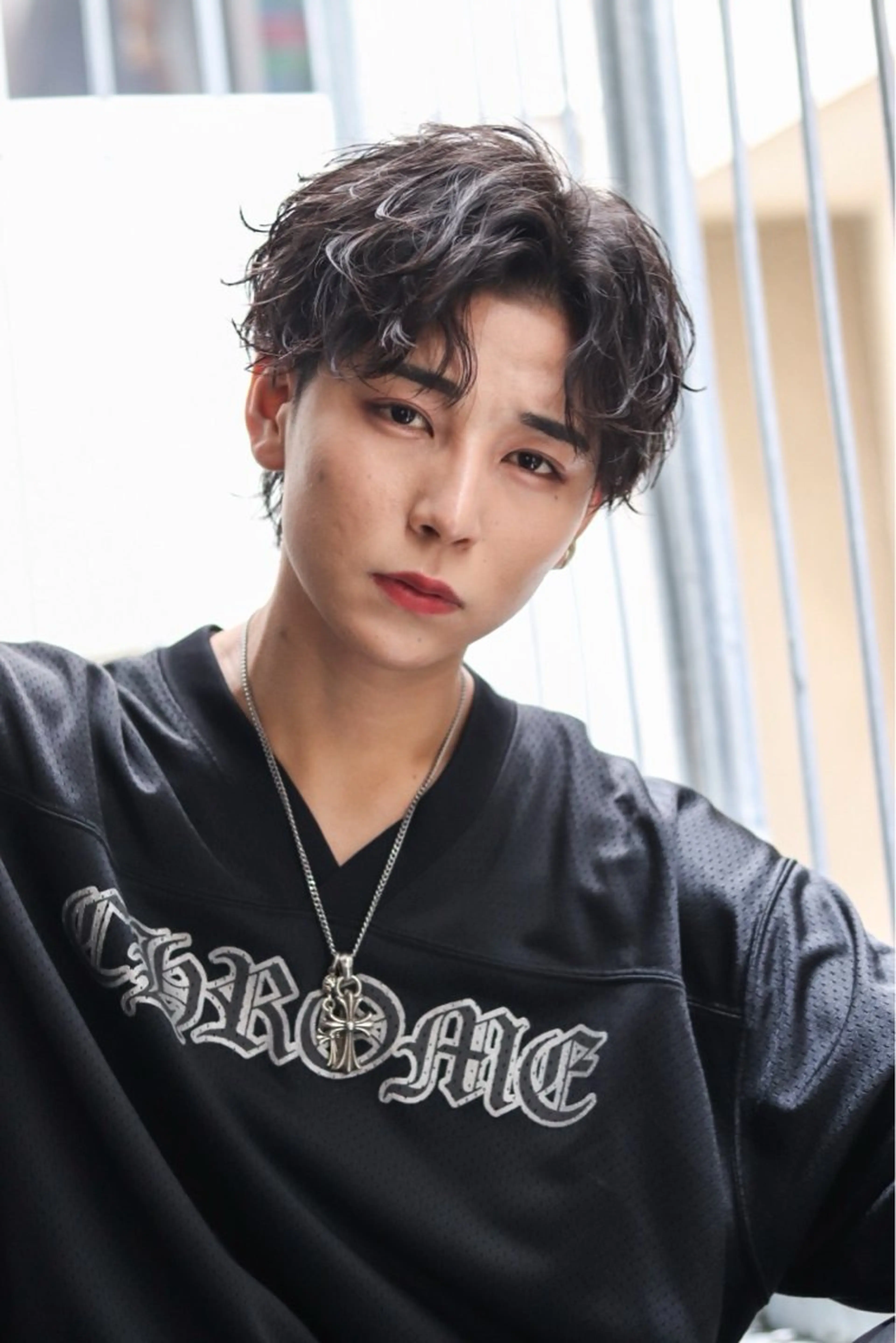 ミディアム パーマ メンズ カット パーマ ヘアセット メンズ特化🧞‍♂️ ASHU🧞‍♂️のヘアスタイル