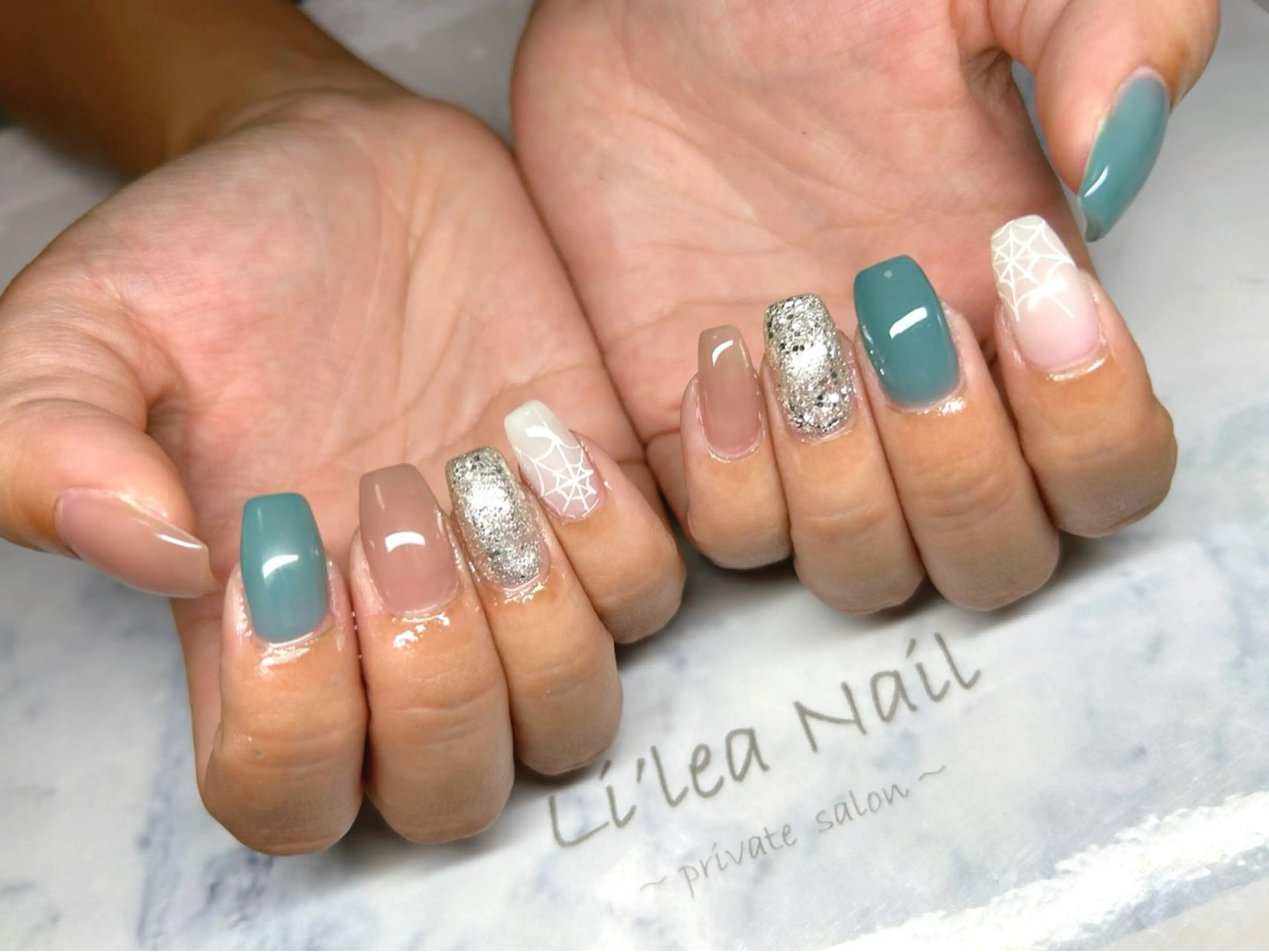 ネイル Li'leaNail AINAのネイルデザイン