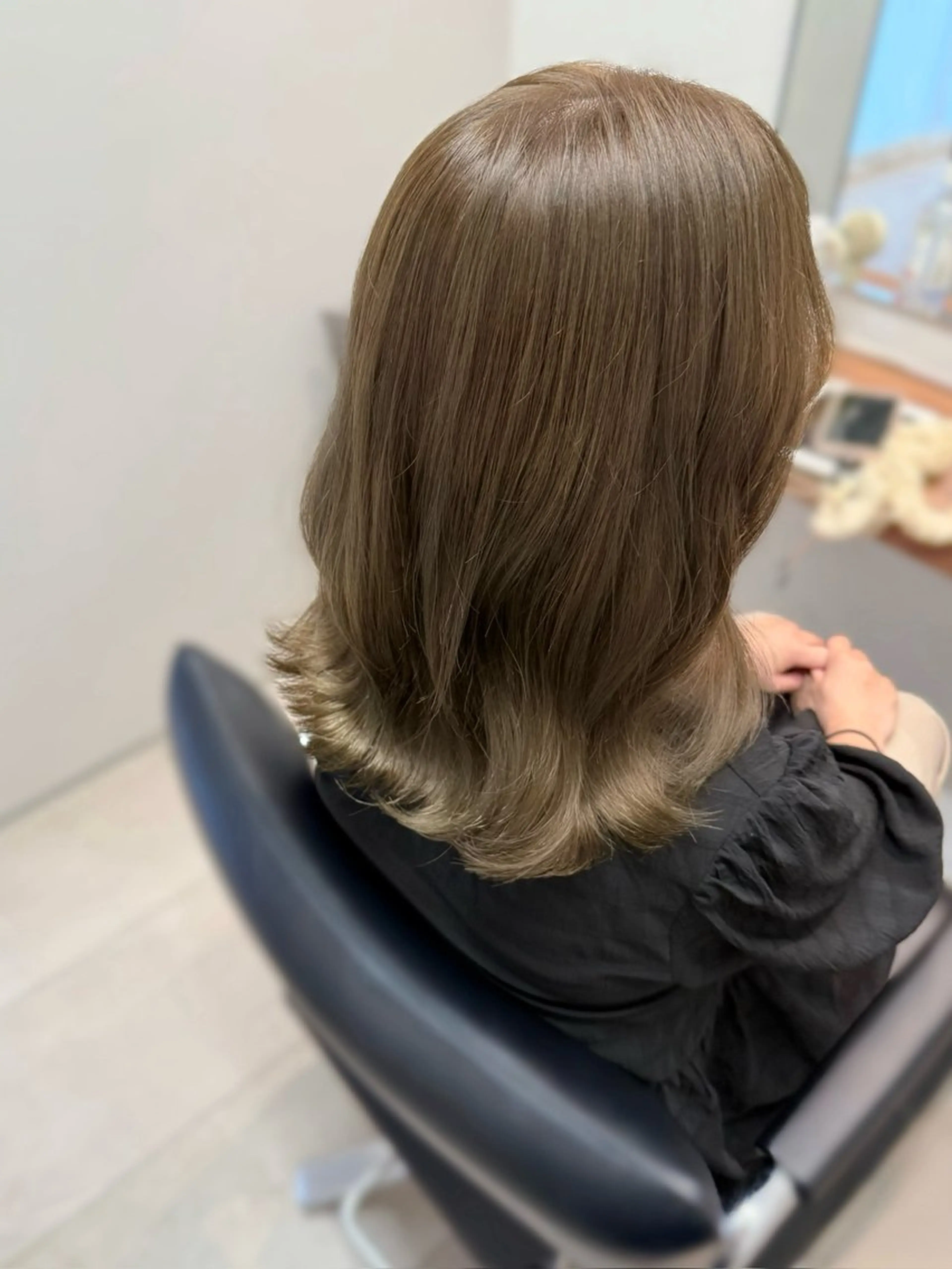 セミロング カラー カット ヘアカラー トリートメント レイヤー/髪質改善カ ラ-🤍津田奈々美‎のヘアスタイル