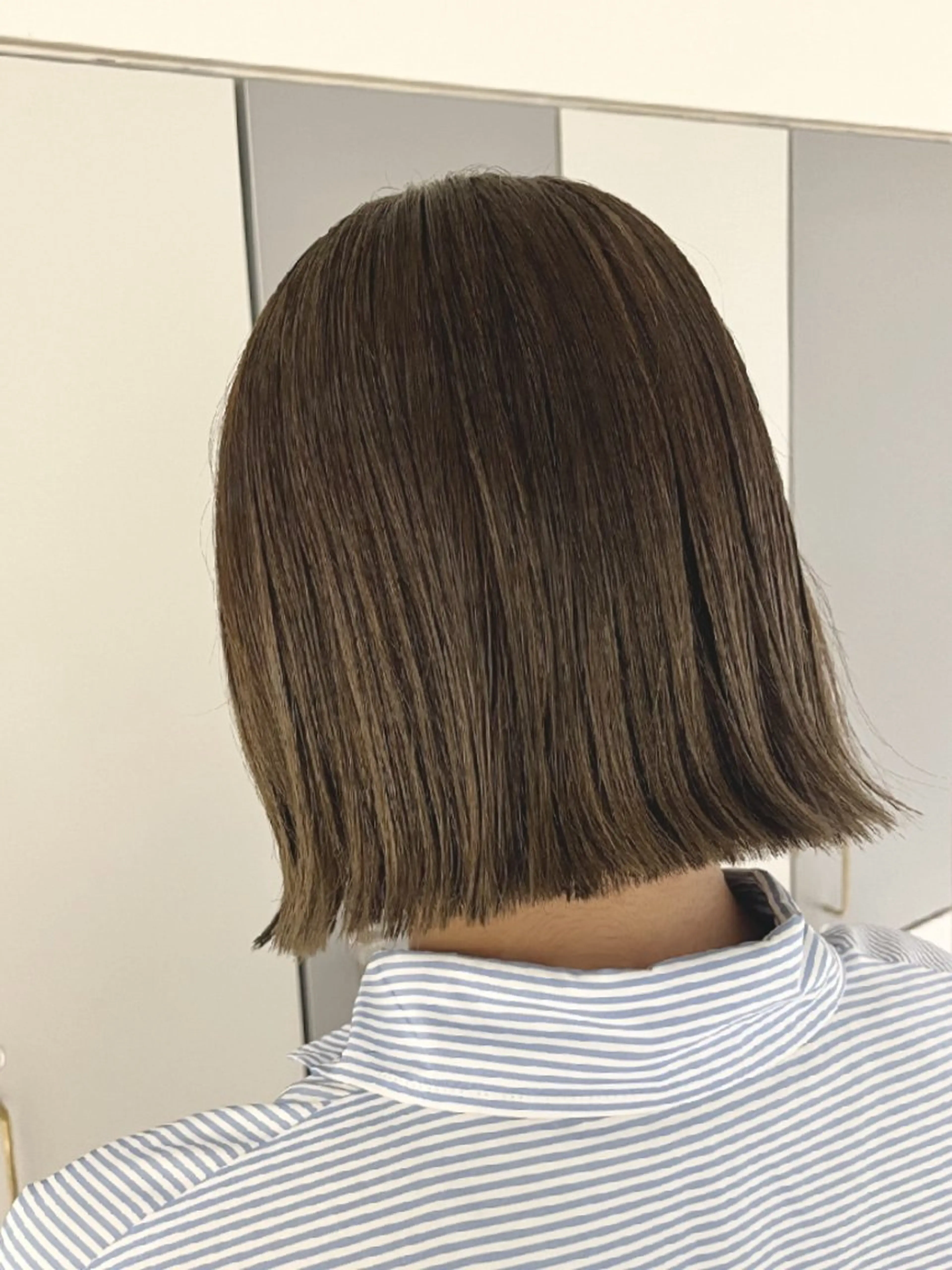ショート ボブ LOVEST クロサカ ユウナのヘアスタイル