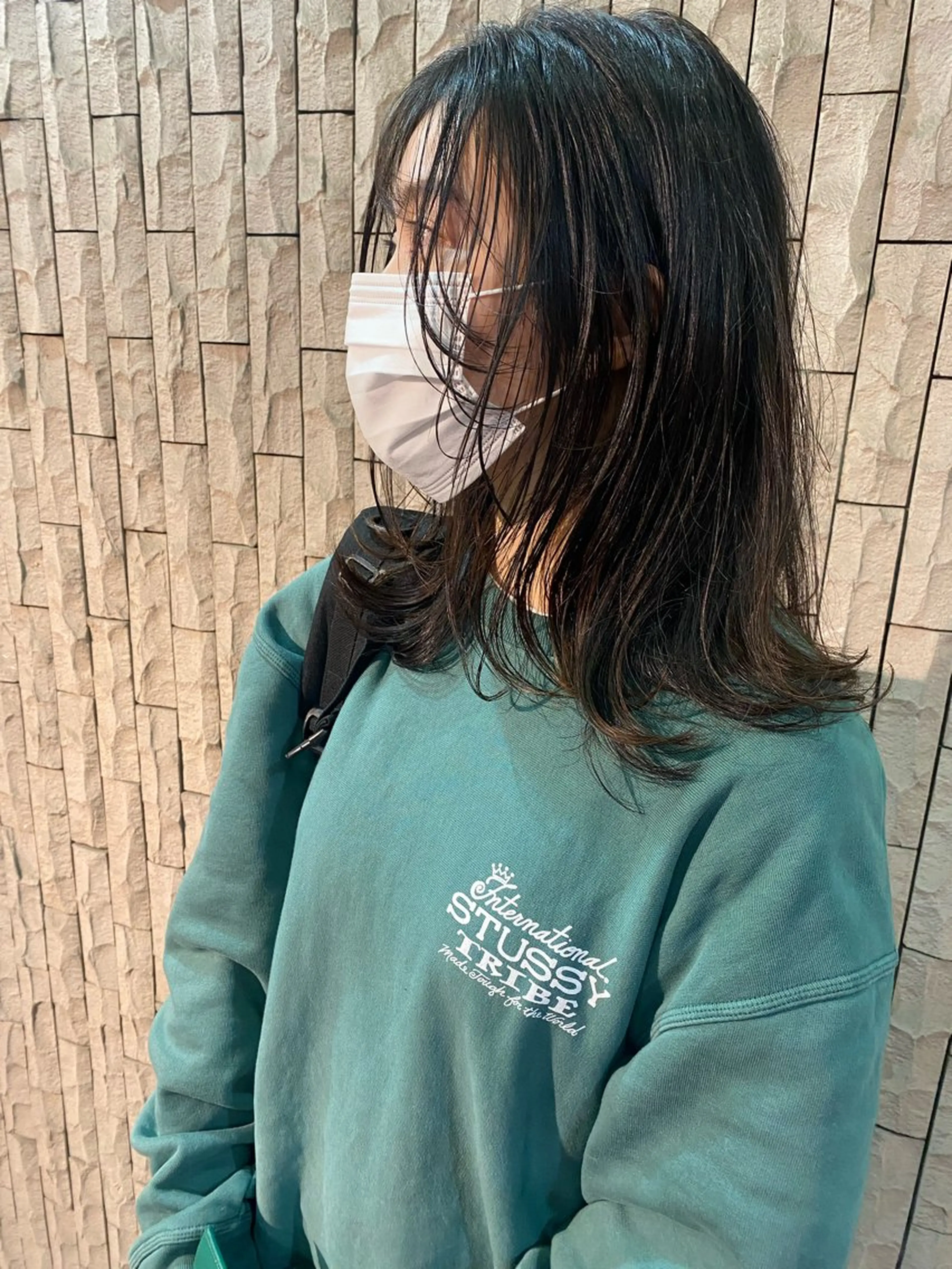 ミディアム sea's所属・ヒラカホ/矢場町/ ブリーチ/似合わせのヘアスタイル