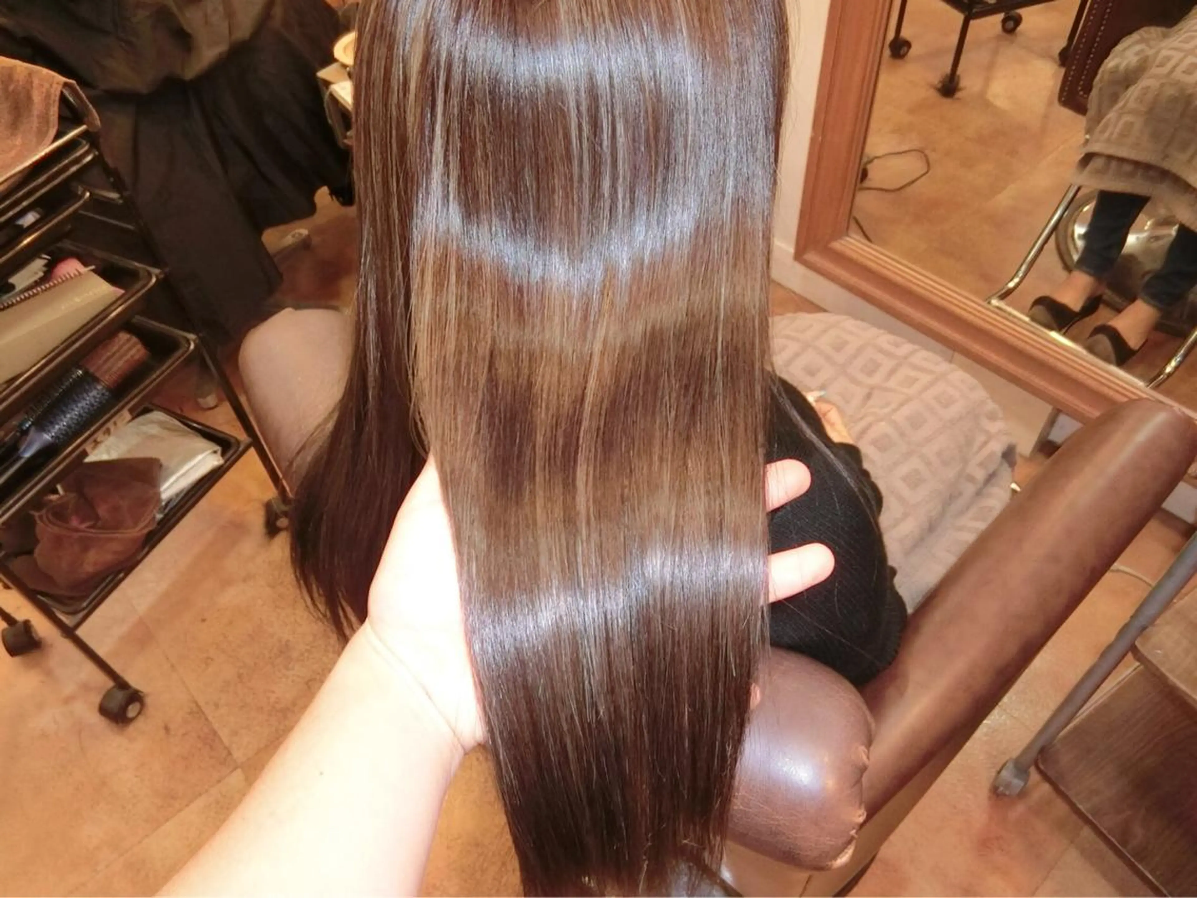 ロング アッシュ ハイライト ヘアカラー トリートメント LOCO Ko-kiのヘアスタイル