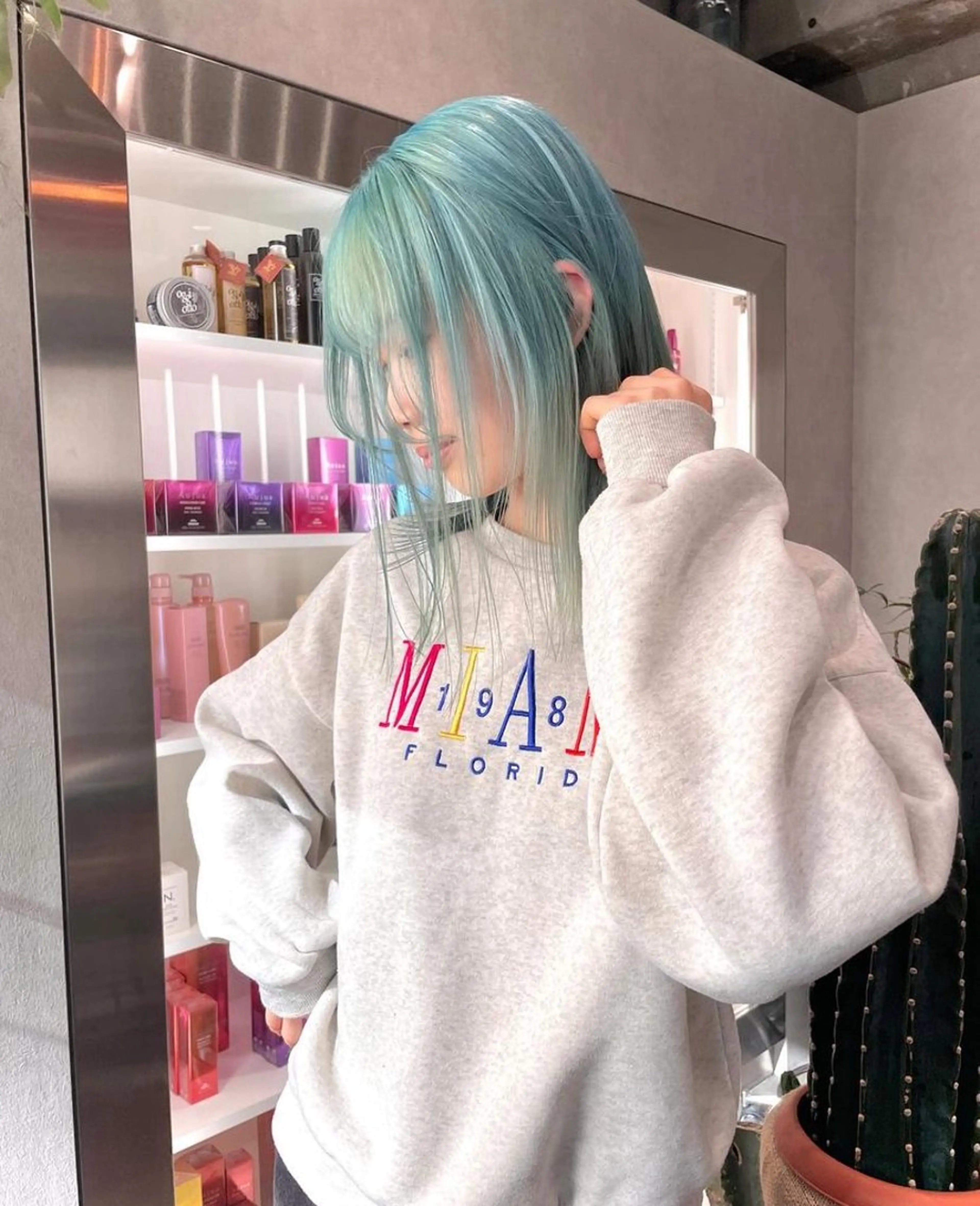 カラー ハイトーンカラー うる艶メーカー 💞SHIORI💞のヘアスタイル