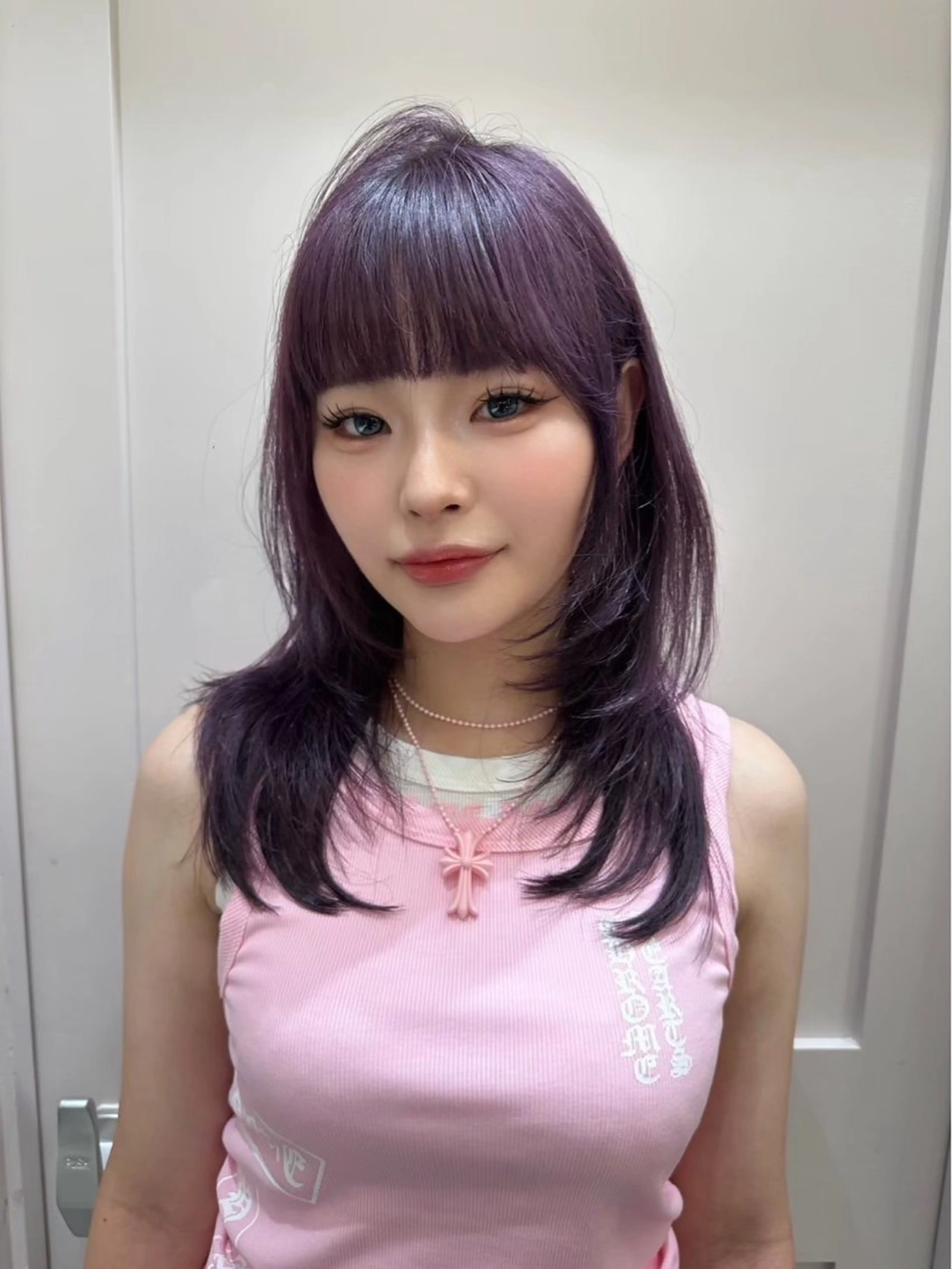 セミロング karin ボブハイトーンのヘアスタイル