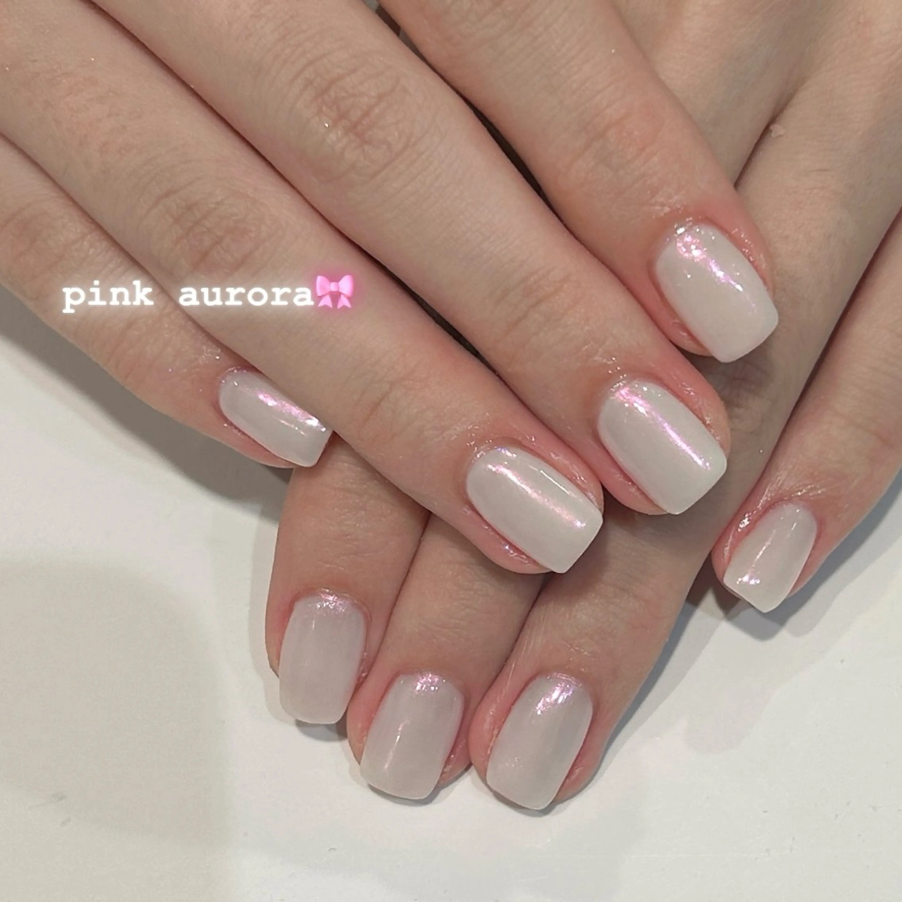 ネイル オーロラネイル ホワイト ハンドネイル sayuri ໒꒱のネイルデザイン