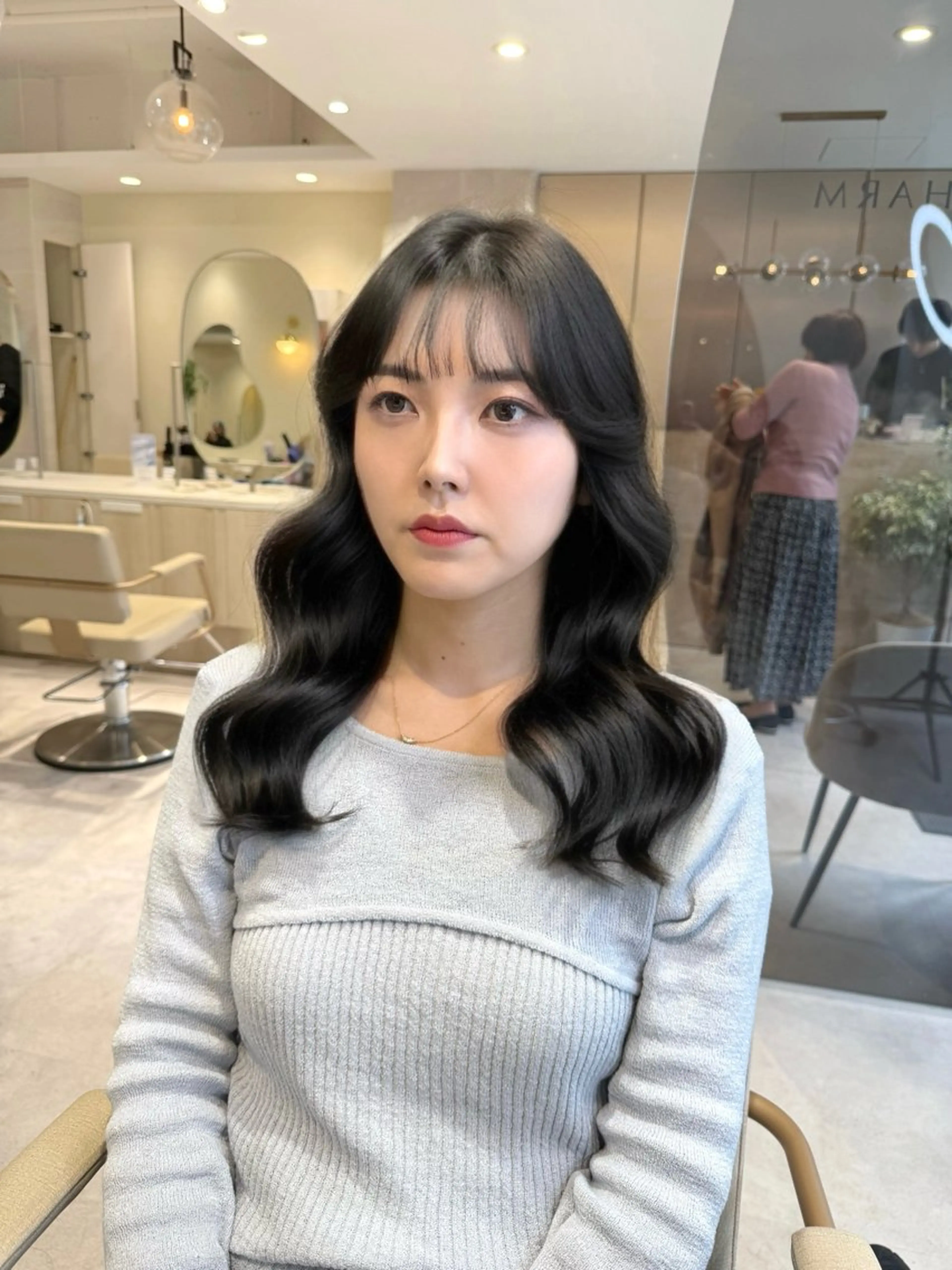 ロング カラー 黒髪 ブルーカラー ブルーブラック イルミナカラー カット ヘアカラー トリートメント ブリーチなしダブル カラー🧸🐺陽介のヘアスタイル