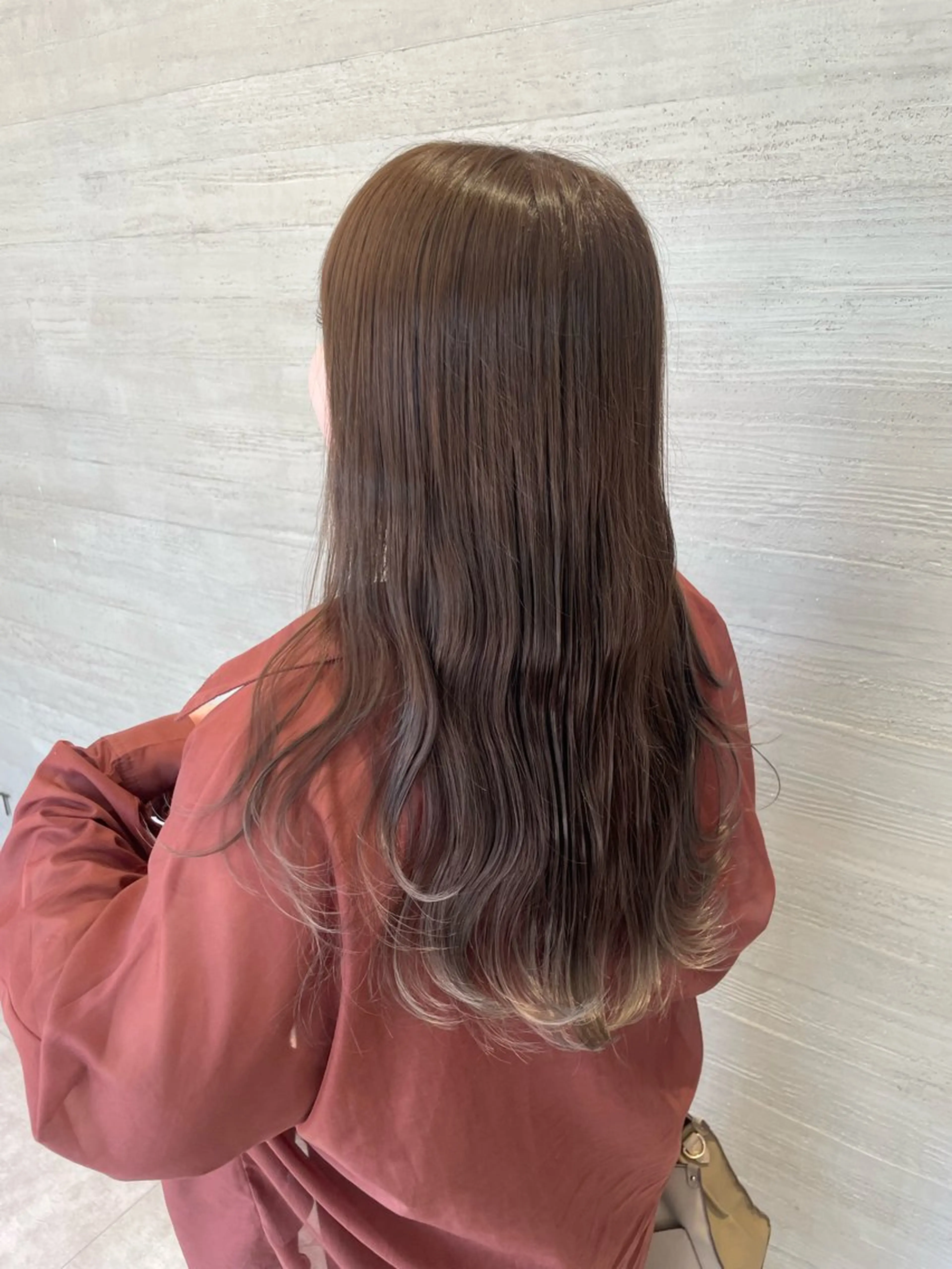 ロング カット ヘアカラー NEST by chord （ネストバイコード）所属・🤍関根 朋香🤍のヘアスタイル
